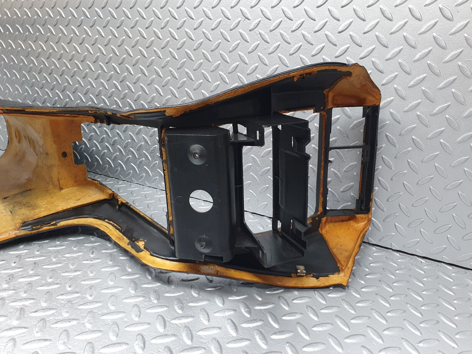 40812 Mercedes-Benz W123 300D Centre Console Black