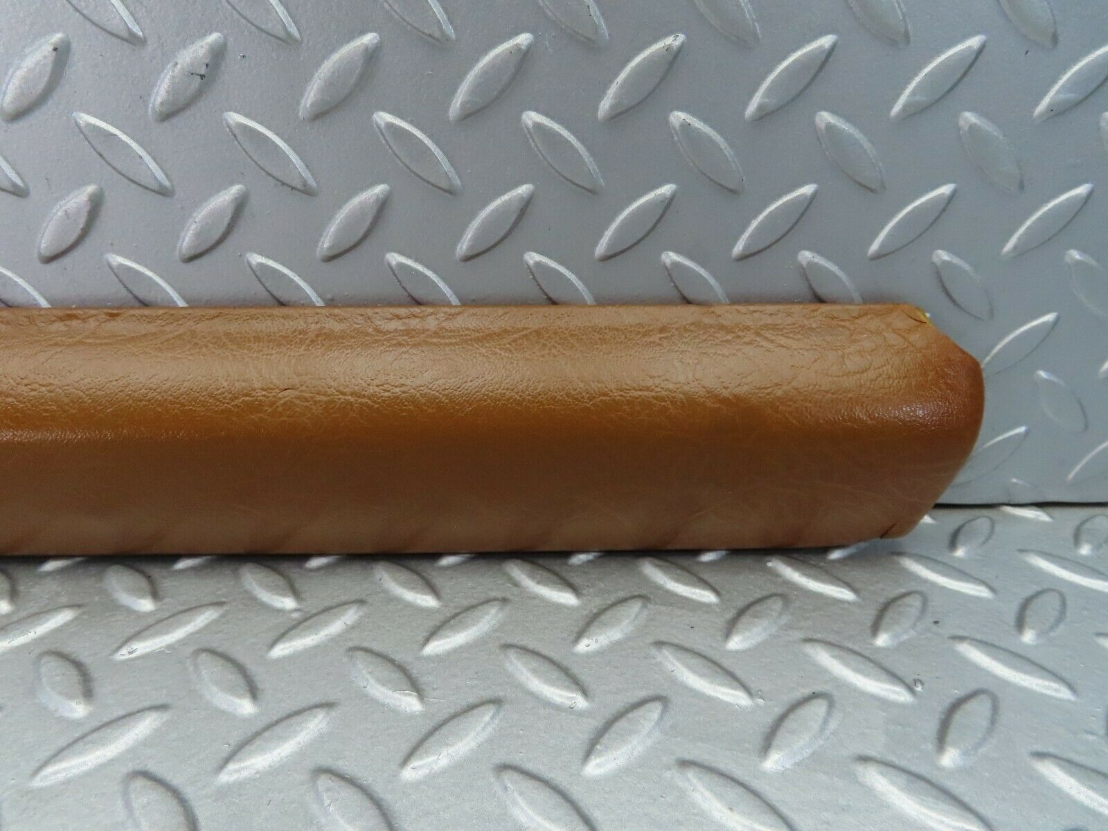 7909 Mercedes-Benz W115 220D Rear Right Upper Door Panel