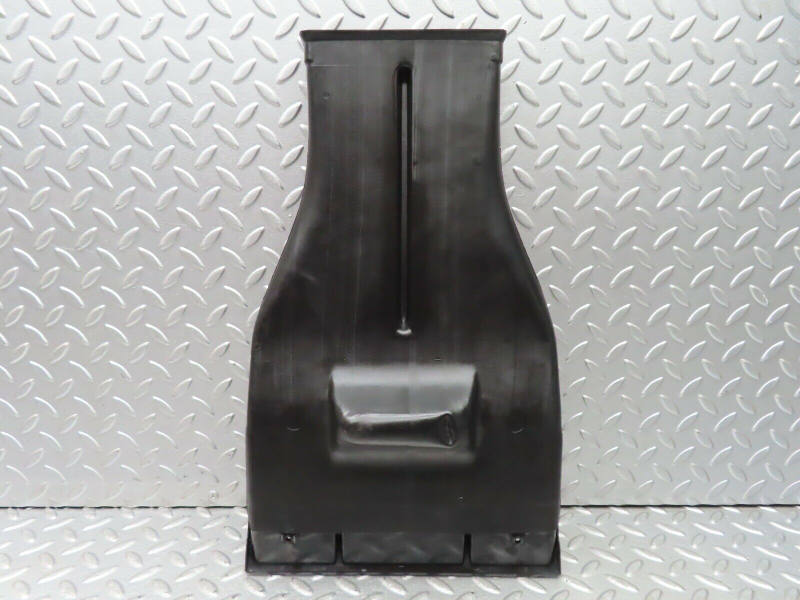 19300 Mercedes-Benz C140 CL420 Coupe Rear Air Duct 1408310046