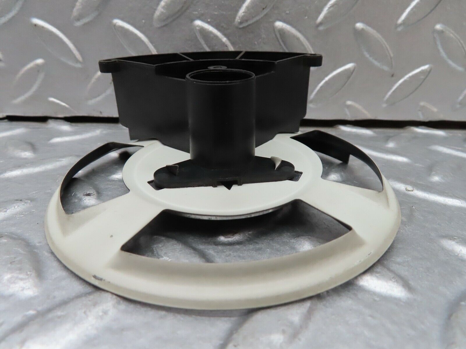 18330 Mercedes-Benz W115 Temperature Fuel Oil Gauge Instrument Surround