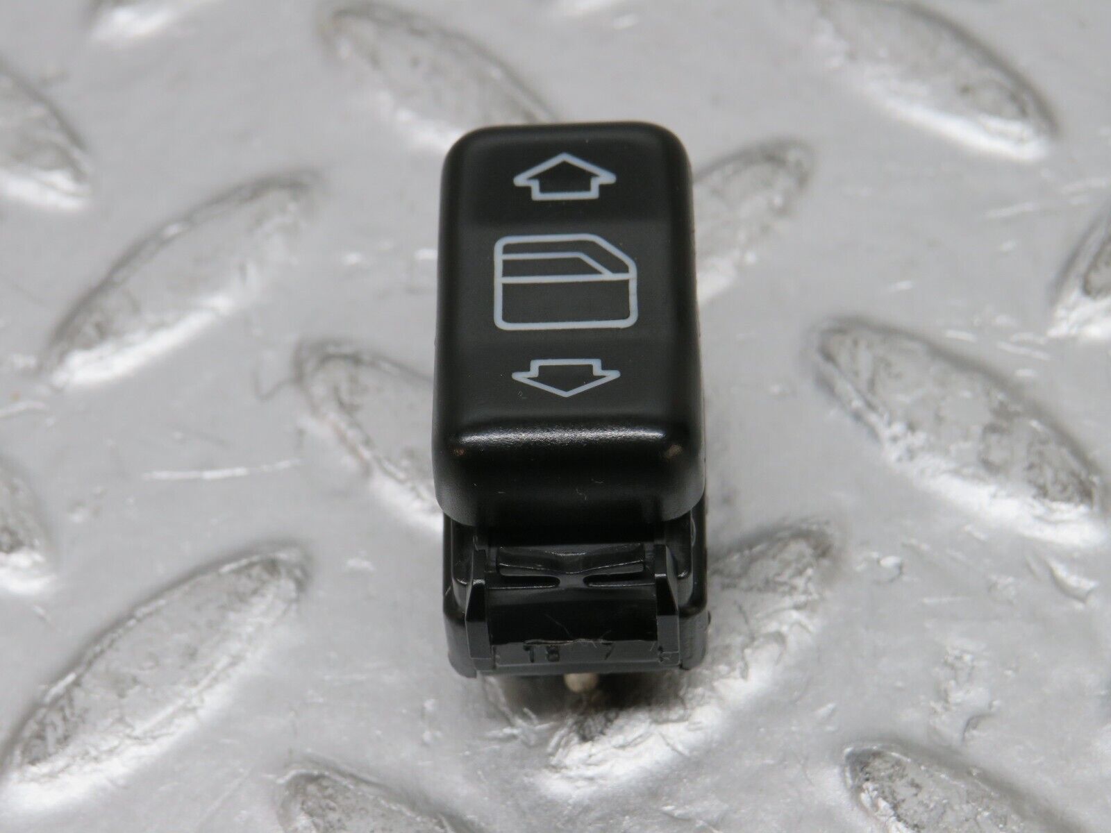 32467 Mercedes-Benz S124 300TE Wagon Electric Window Switch Right 1248204710