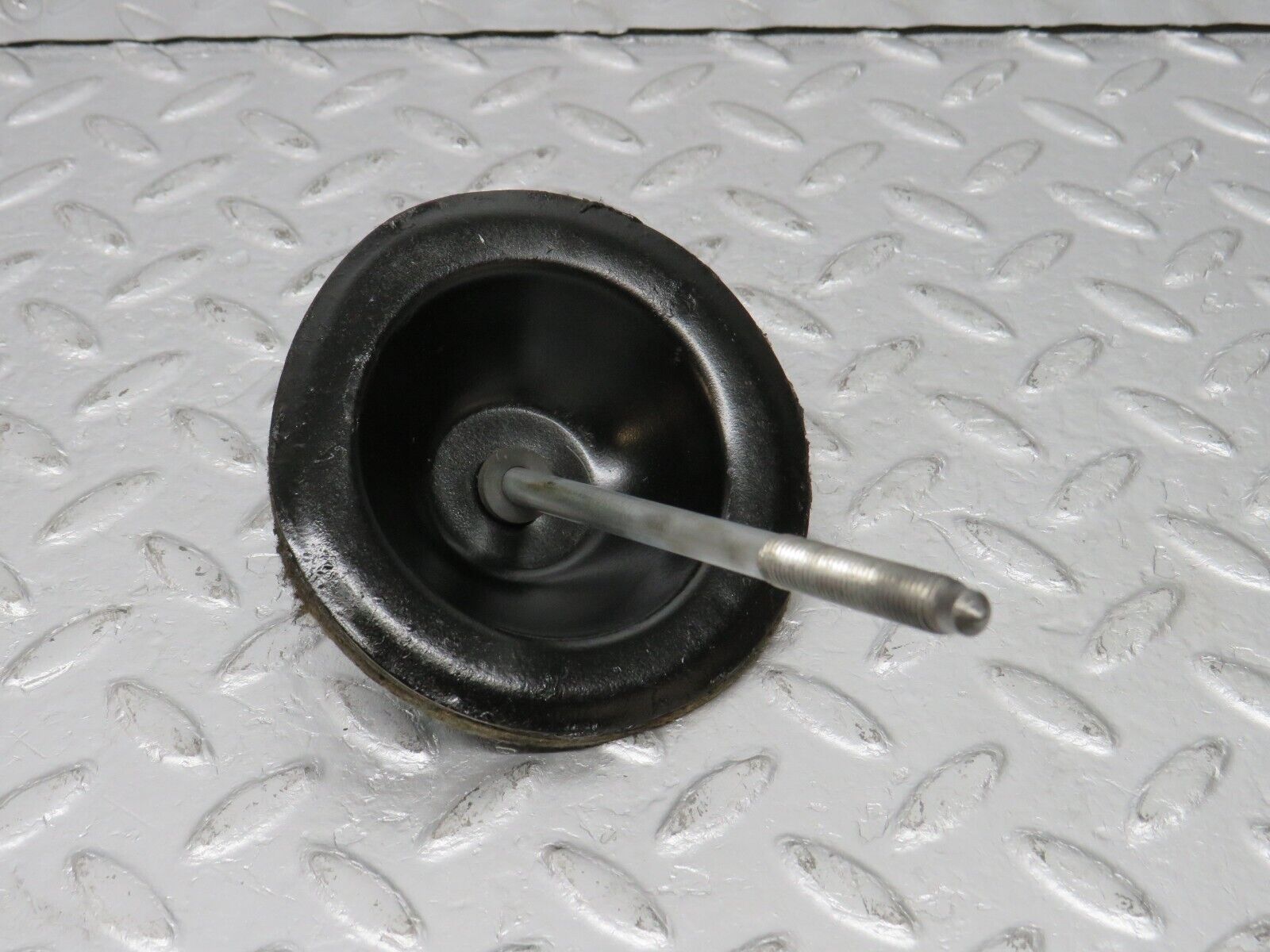 39486 Mercedes-Benz R129 320SL Coupe Spare Wheel Holder