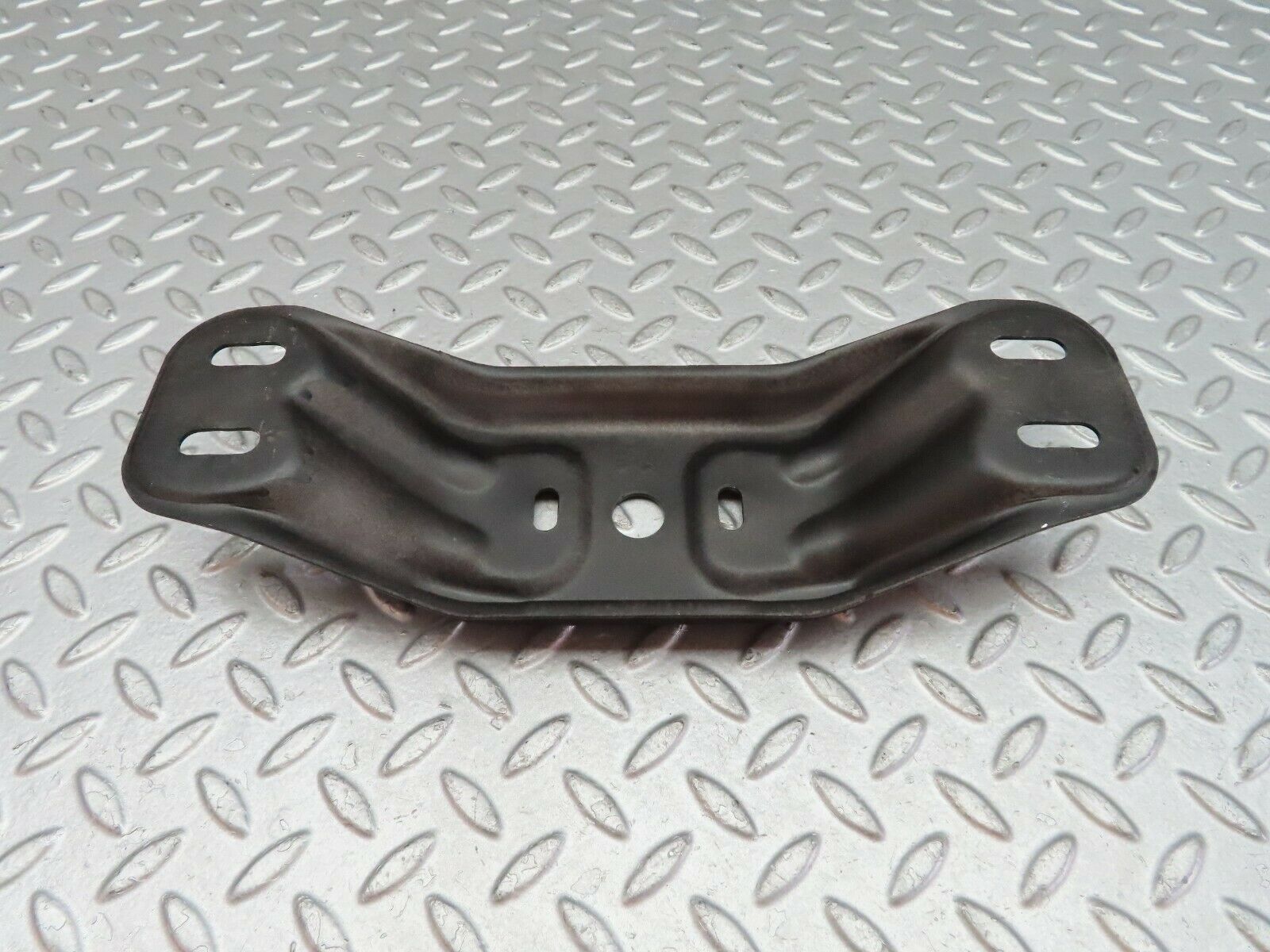 9574 Mercedes-Benz C124 300CE Coupe Gearbox Mount Bracket