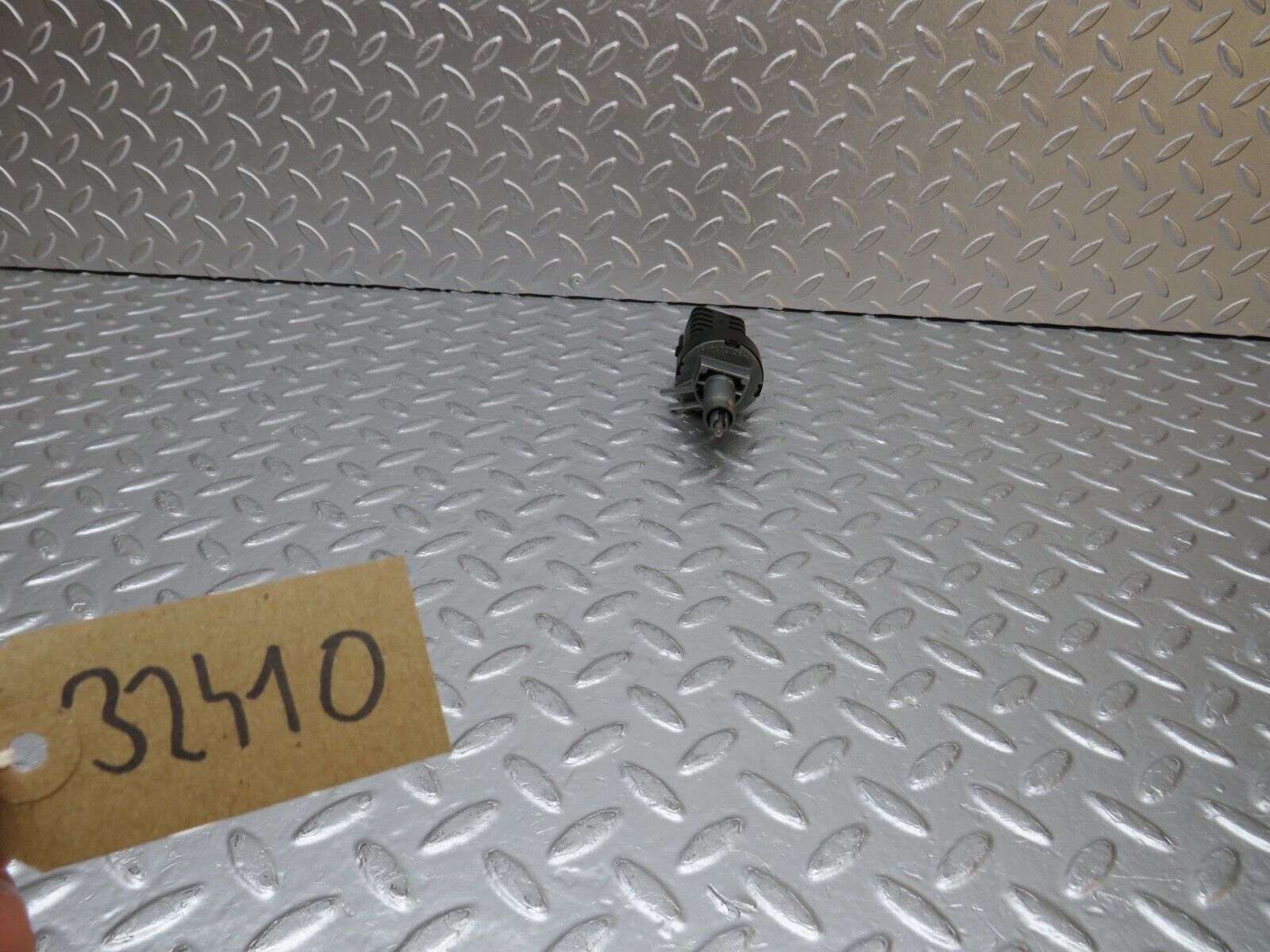 32410 Mercedes-Benz S124 300TE Wagon Heater Control Unit Switch 1248202310