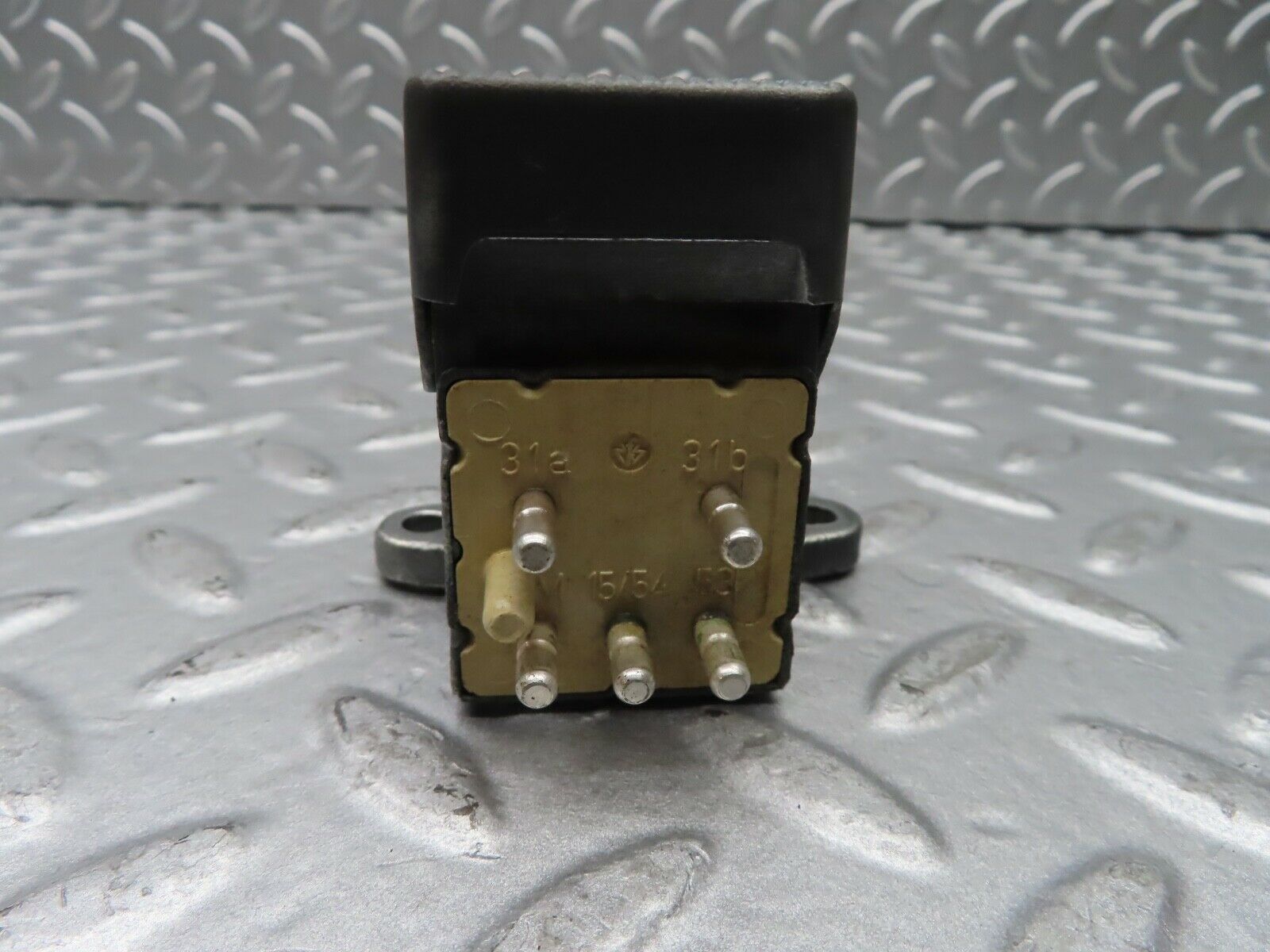 20274 Mercedes-Benz W114 280CE Coupe Windscreen Washer Switch