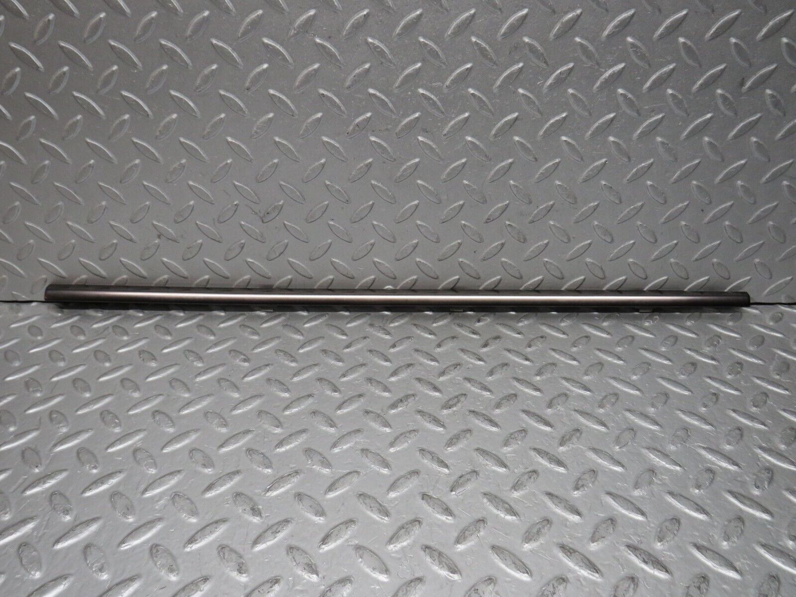 37893 Mercedes-Benz A124 320E Cabriolet Rear Left Window Moulding Trim