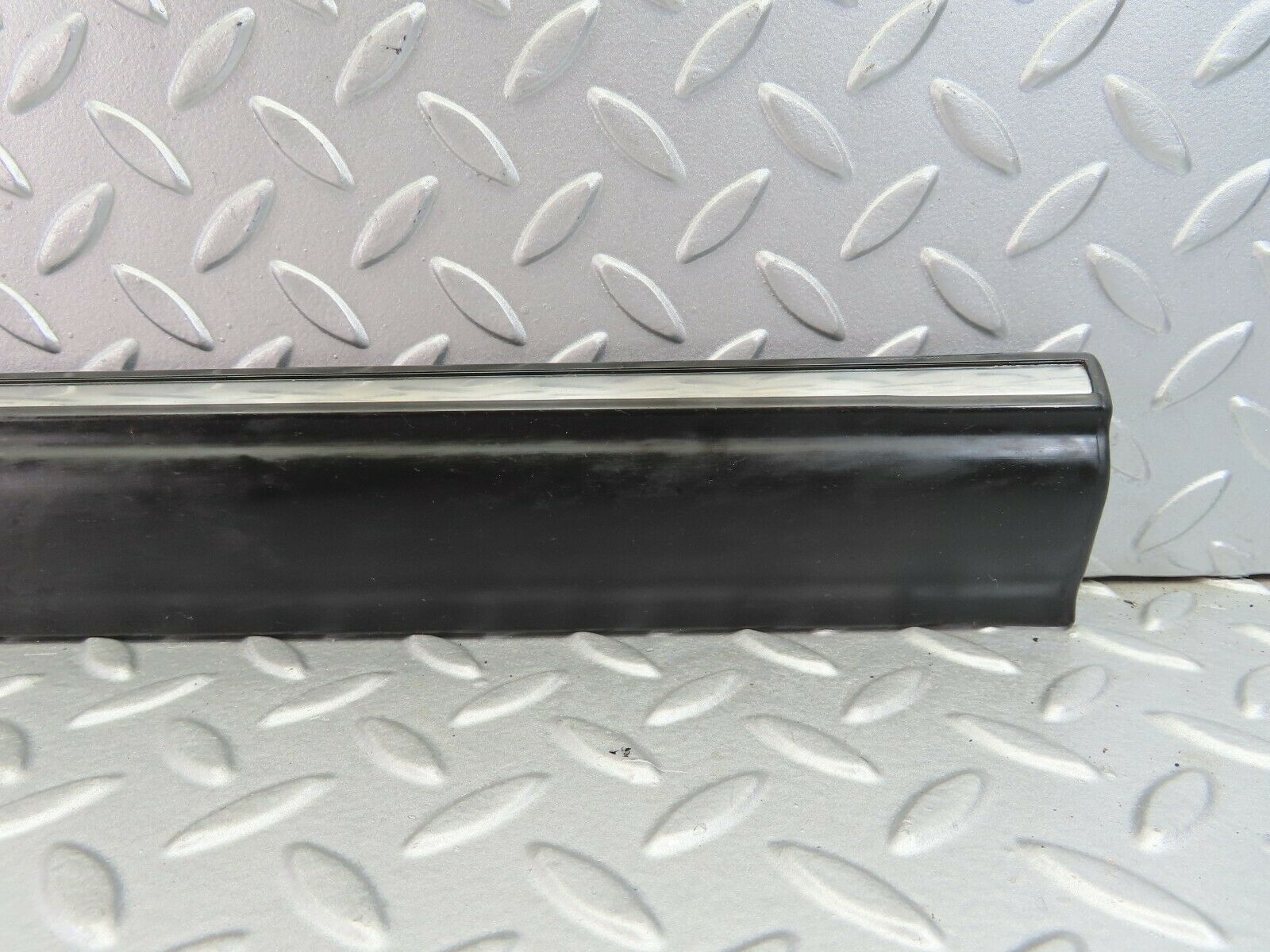 7684 Mercedes-Benz S123 230TE Wagon Rear Right Door Sill Trim Black