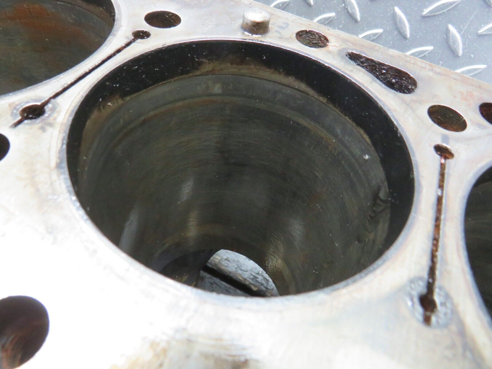 32941 Mercedes-Benz W123 300D Engine Block 617.912 6170110901