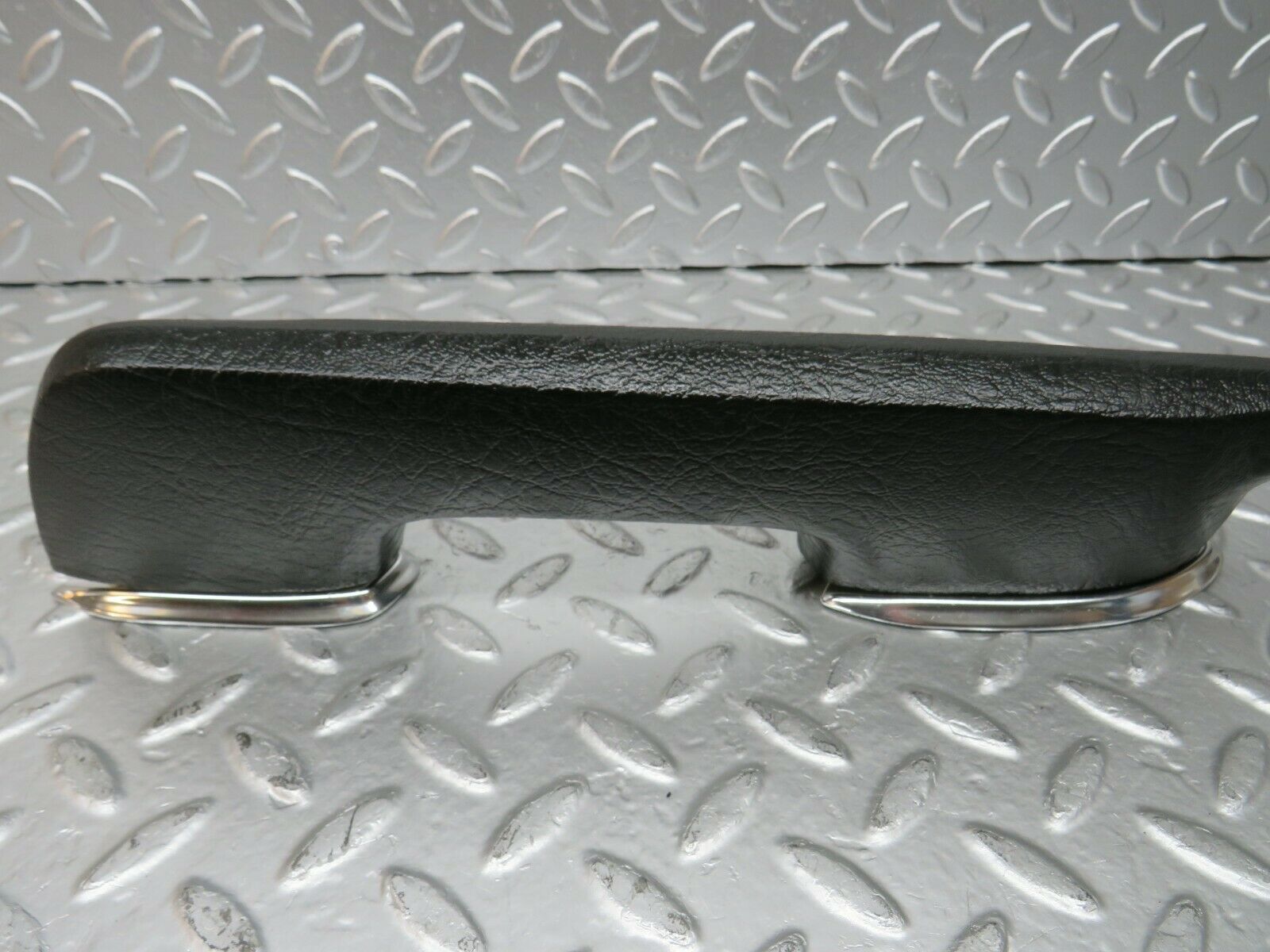 24531 Mercedes-Benz W108 Interior Door Handle Right Black