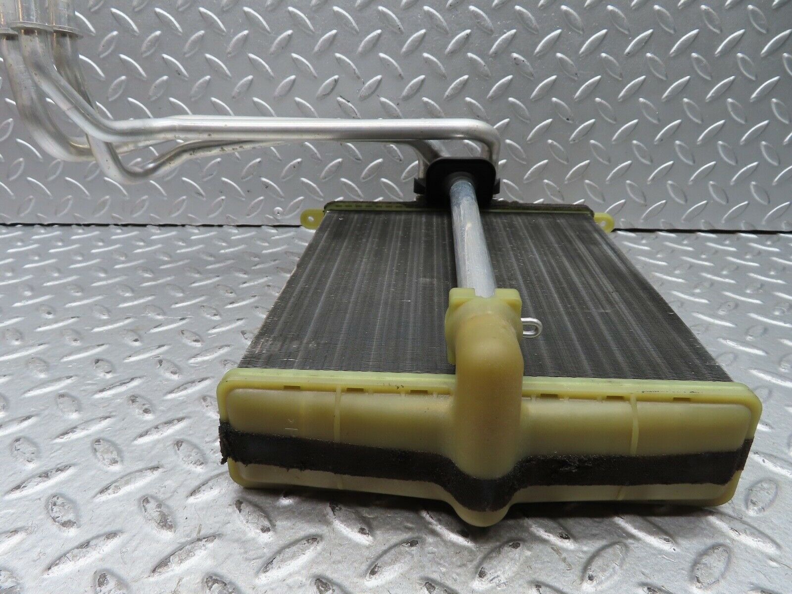 19688 Mercedes-Benz C140 CL420 Coupe Heater Radiator Behr