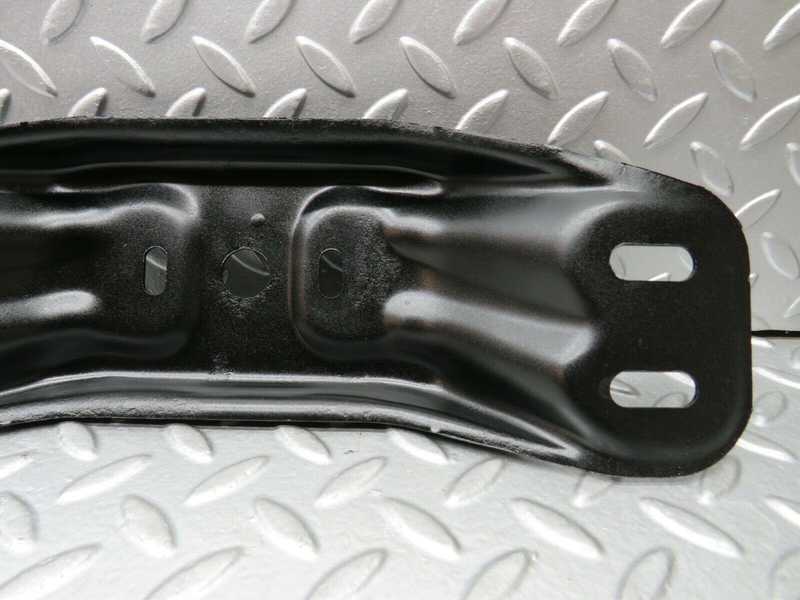 22433 Mercedes-Benz C124 E220 Coupe Gearbox Mount Bracket