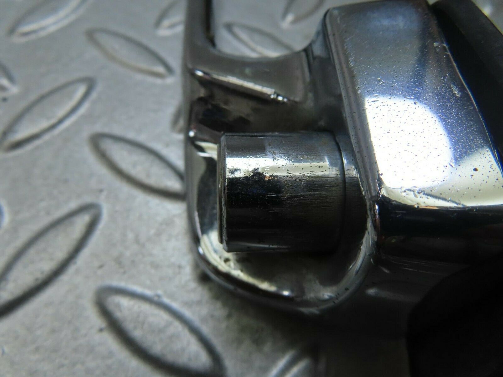 8737 Mercedes-Benz W115 Chrome Door Handle Front Right No Key 1157660201