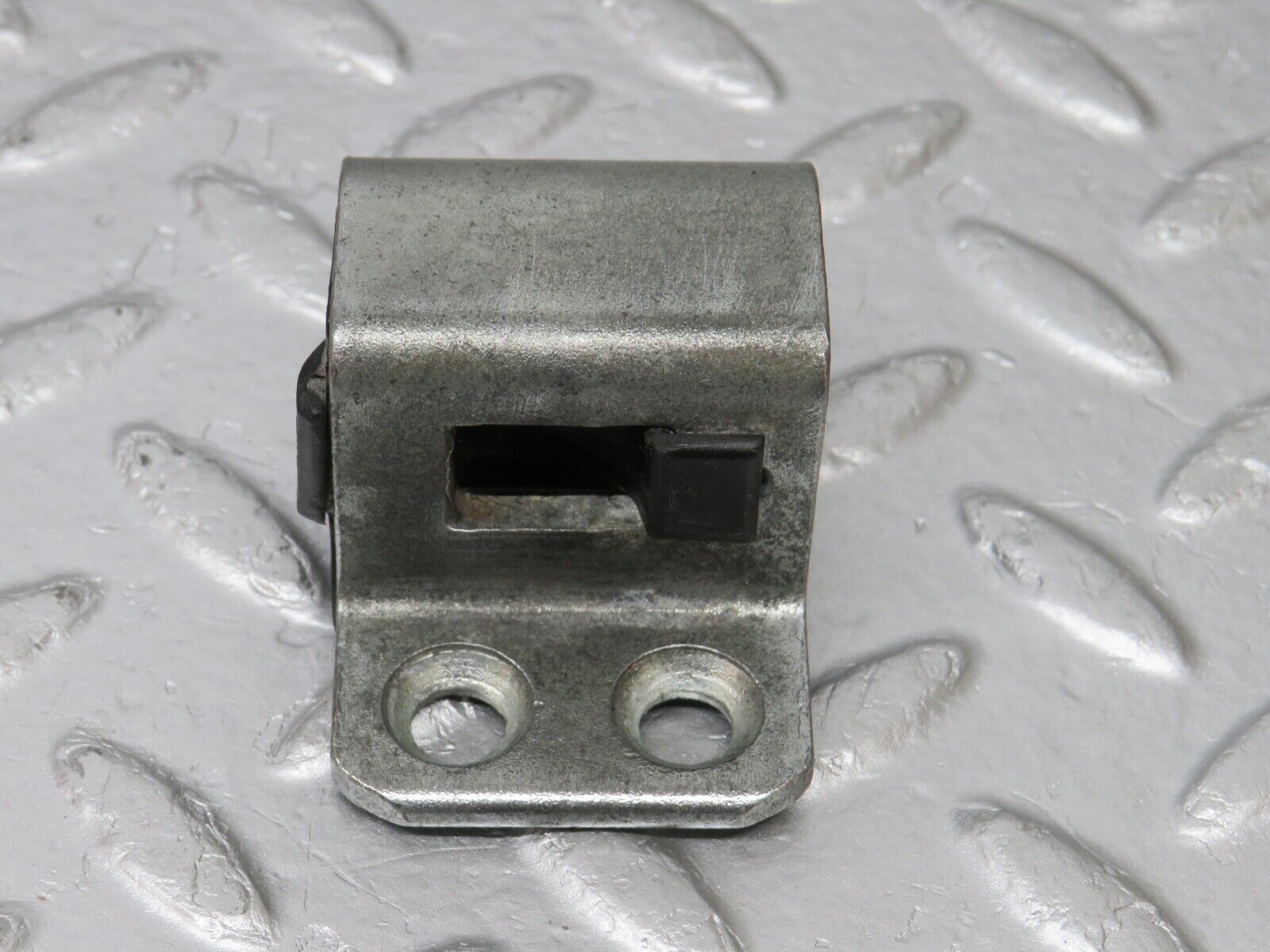 34424 Mercedes-Benz C126 380SEC Coupe Door Lock Latch Right Side