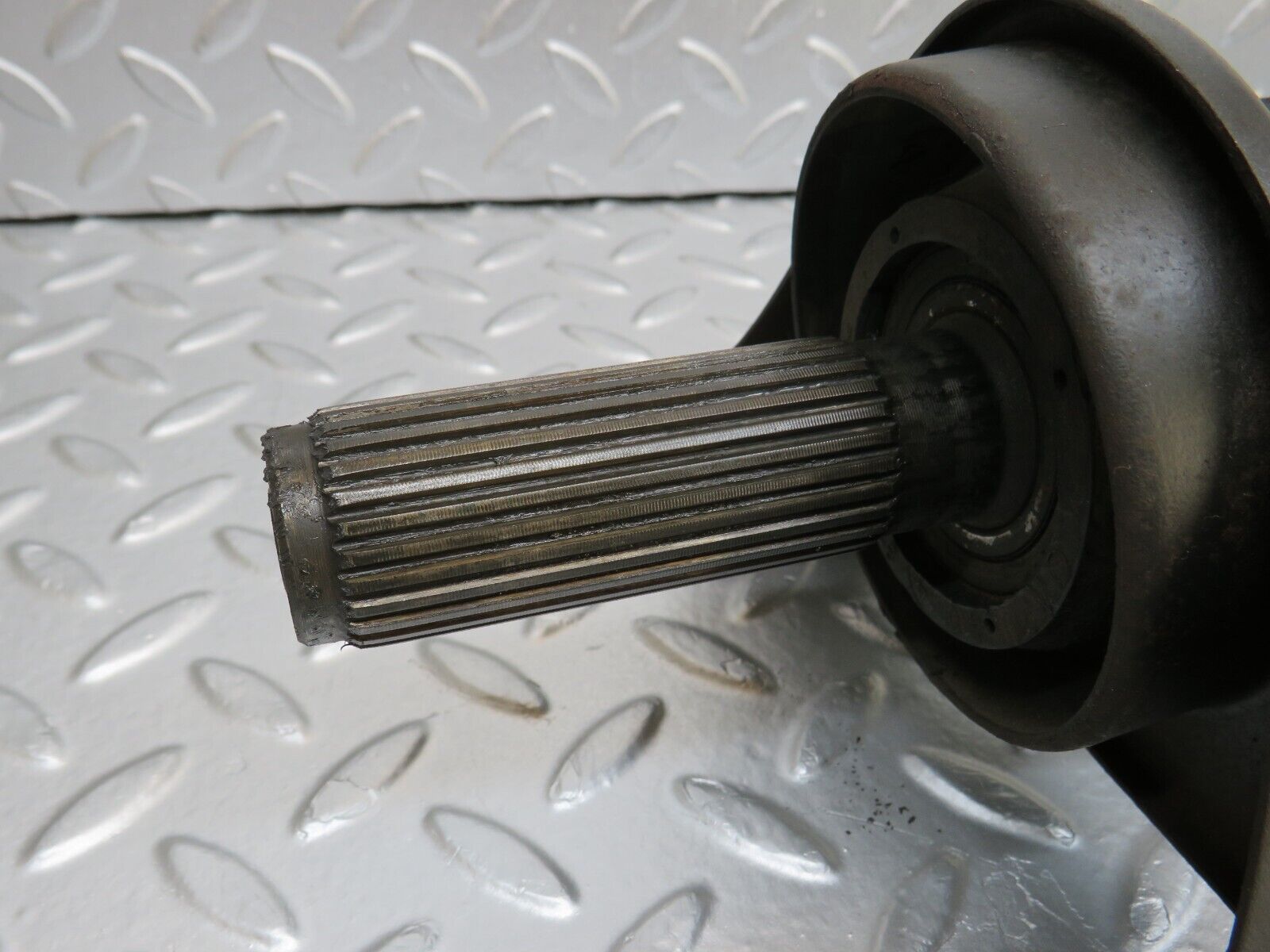 35043 Mercedes-Benz W210 320E Cardan Shaft Prop Shaft 2104109306