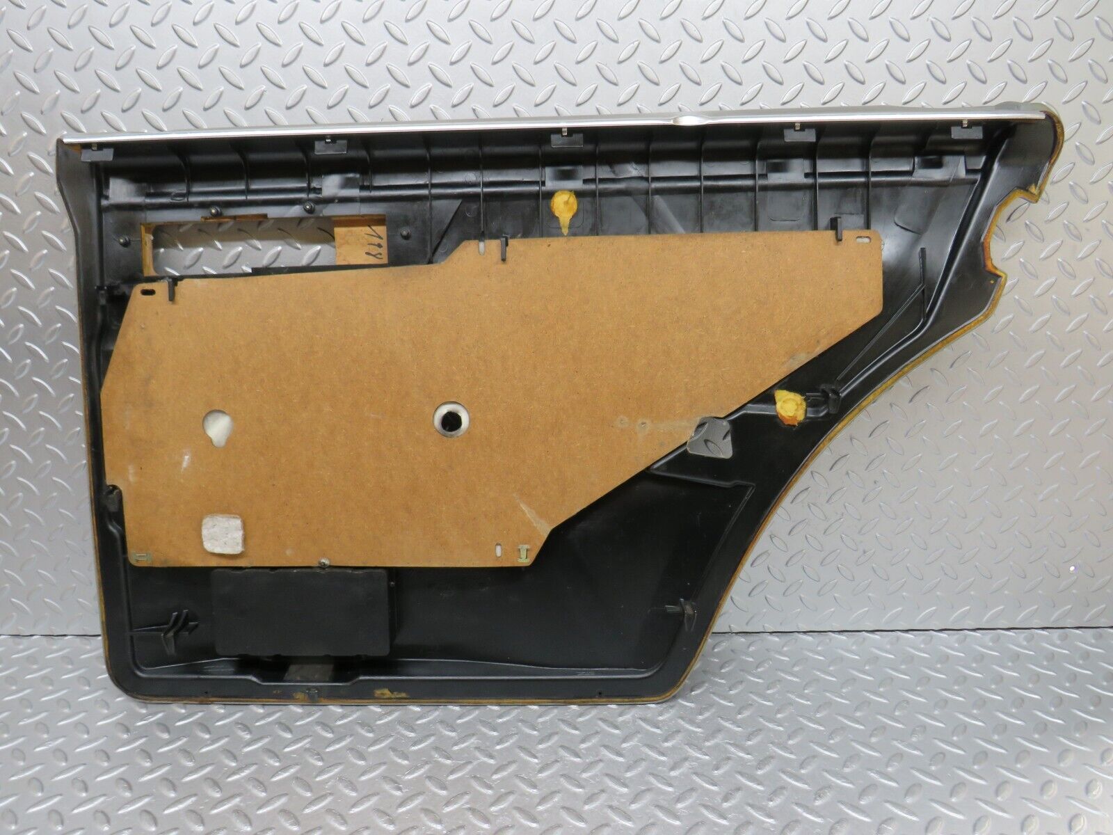 35957 Mercedes-Benz W126 420SE Rear Left Door Card Grey