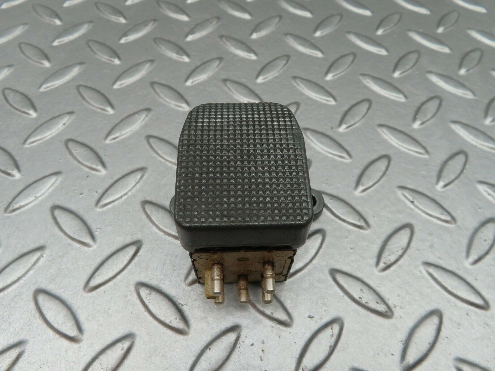 3414 Mercedes-Benz W108 280SE Windscreen Washer Switch