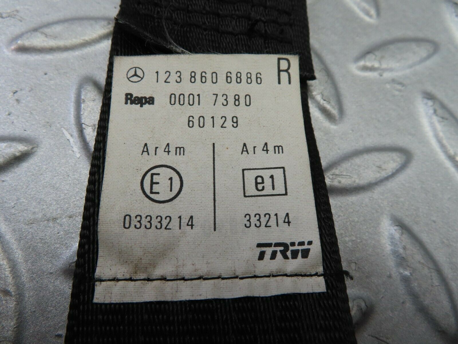 7732 Mercedes-Benz S123 230TE Wagon Front Right Seat Belt 1238606886