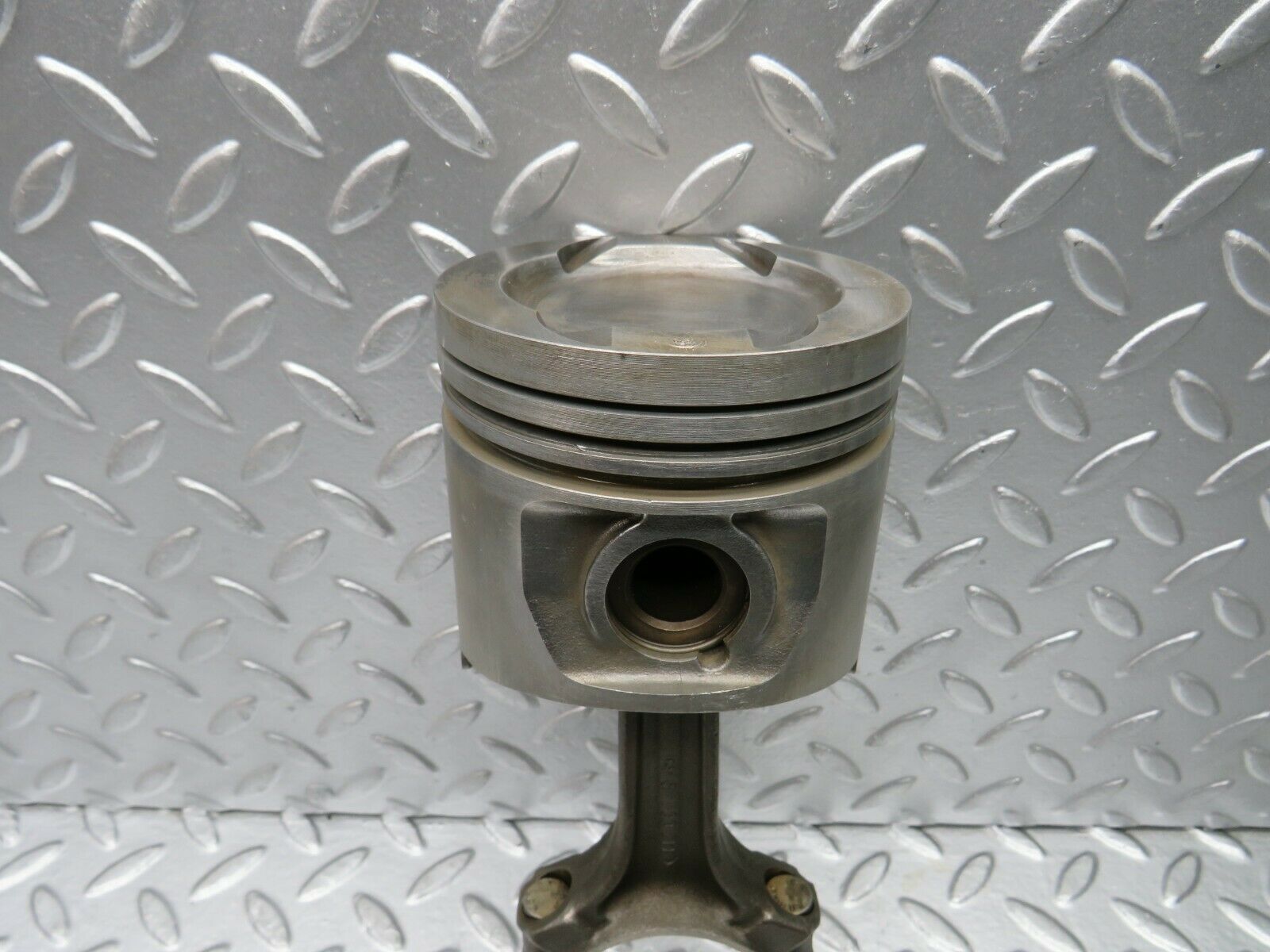 22799 Mercedes-Benz C107 450SLC Coupe Piston With Connecting Rod 92.48 mm