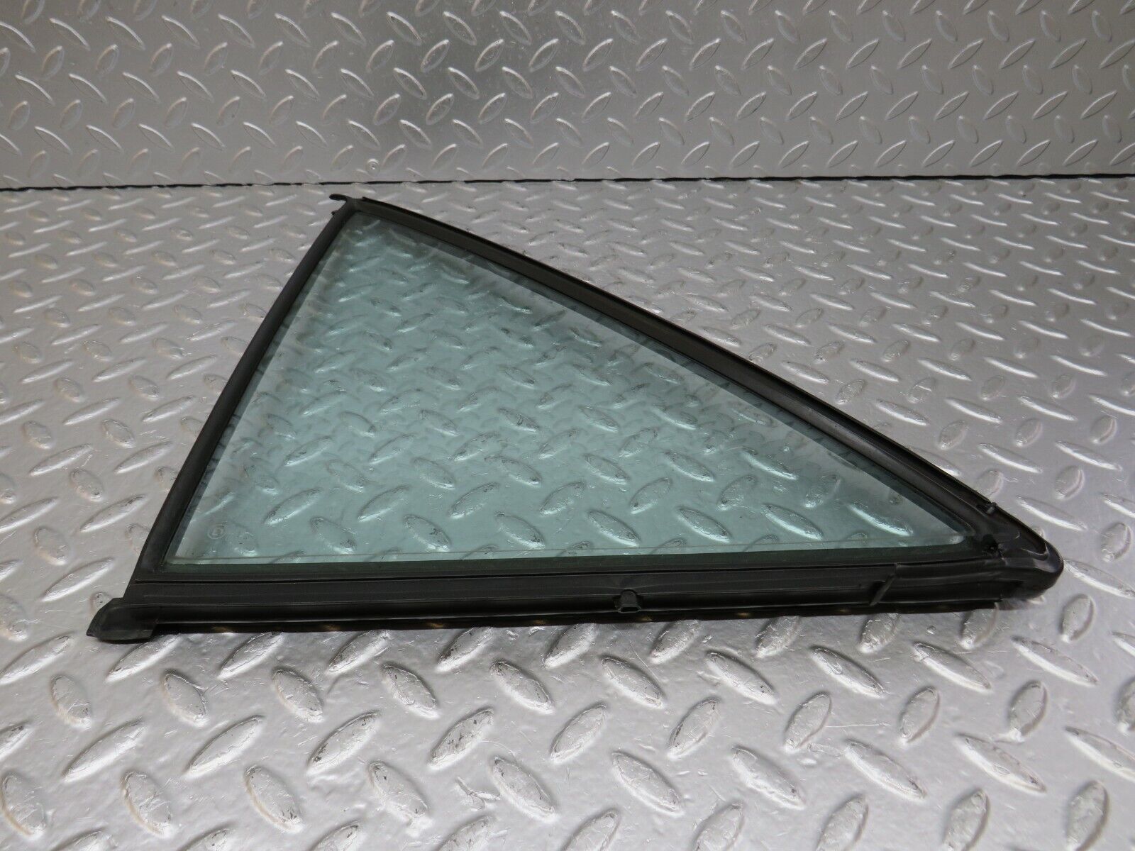 33828 Mercedes-Benz W201 190E 2.0L Rear Left Quarter Window Glass 2017350524