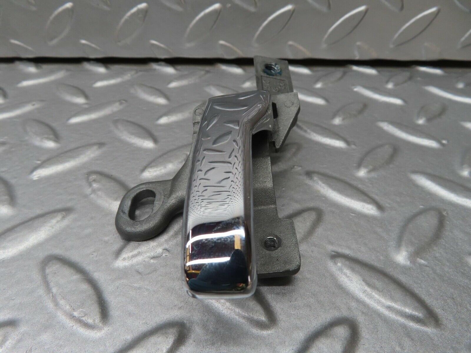 7041 Mercedes-Benz W123 230E Left Interior Door Handle1237600161