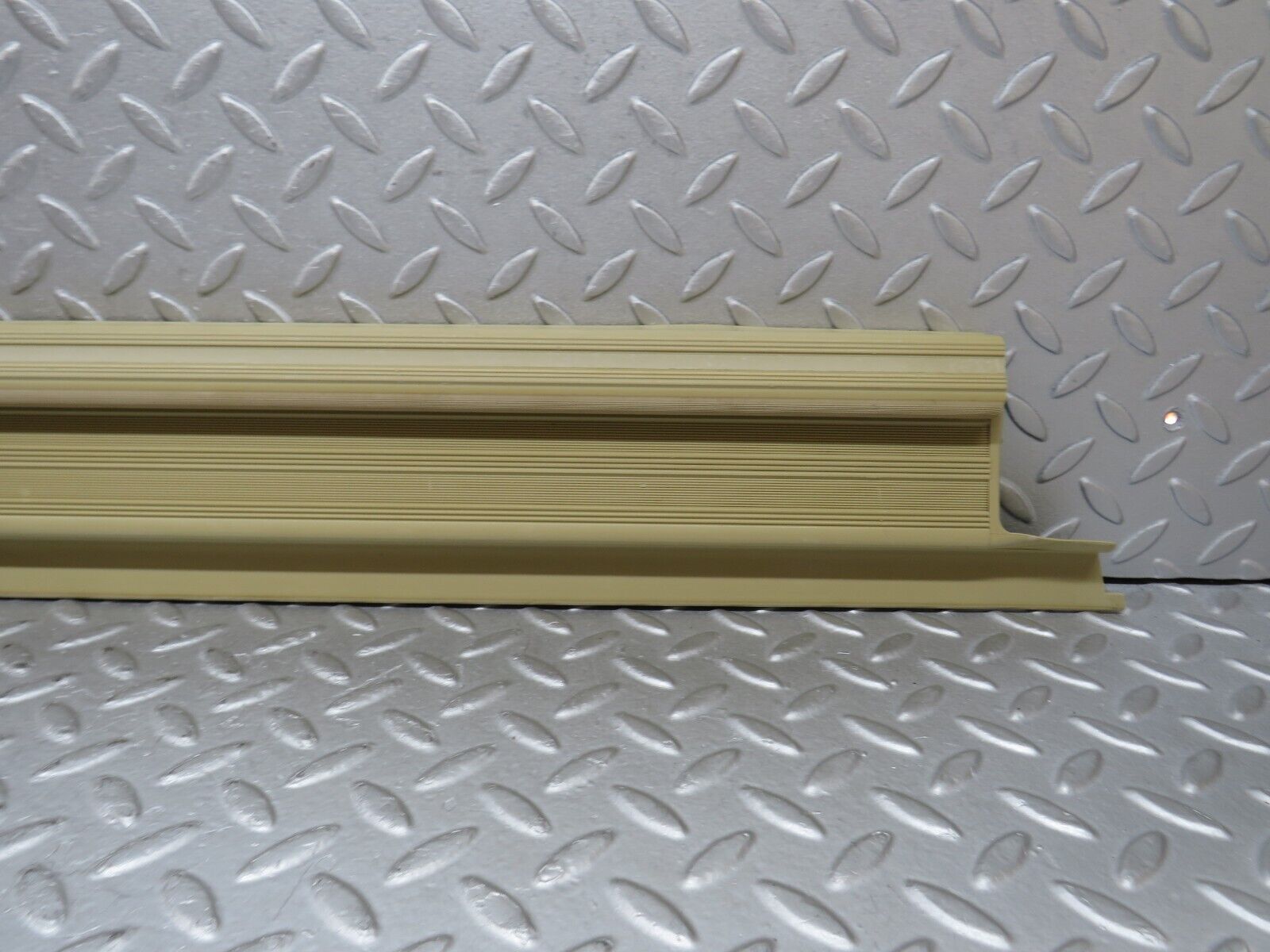 36926 Mercedes-Benz C126 420SEC Coupe Door Sill Left Side