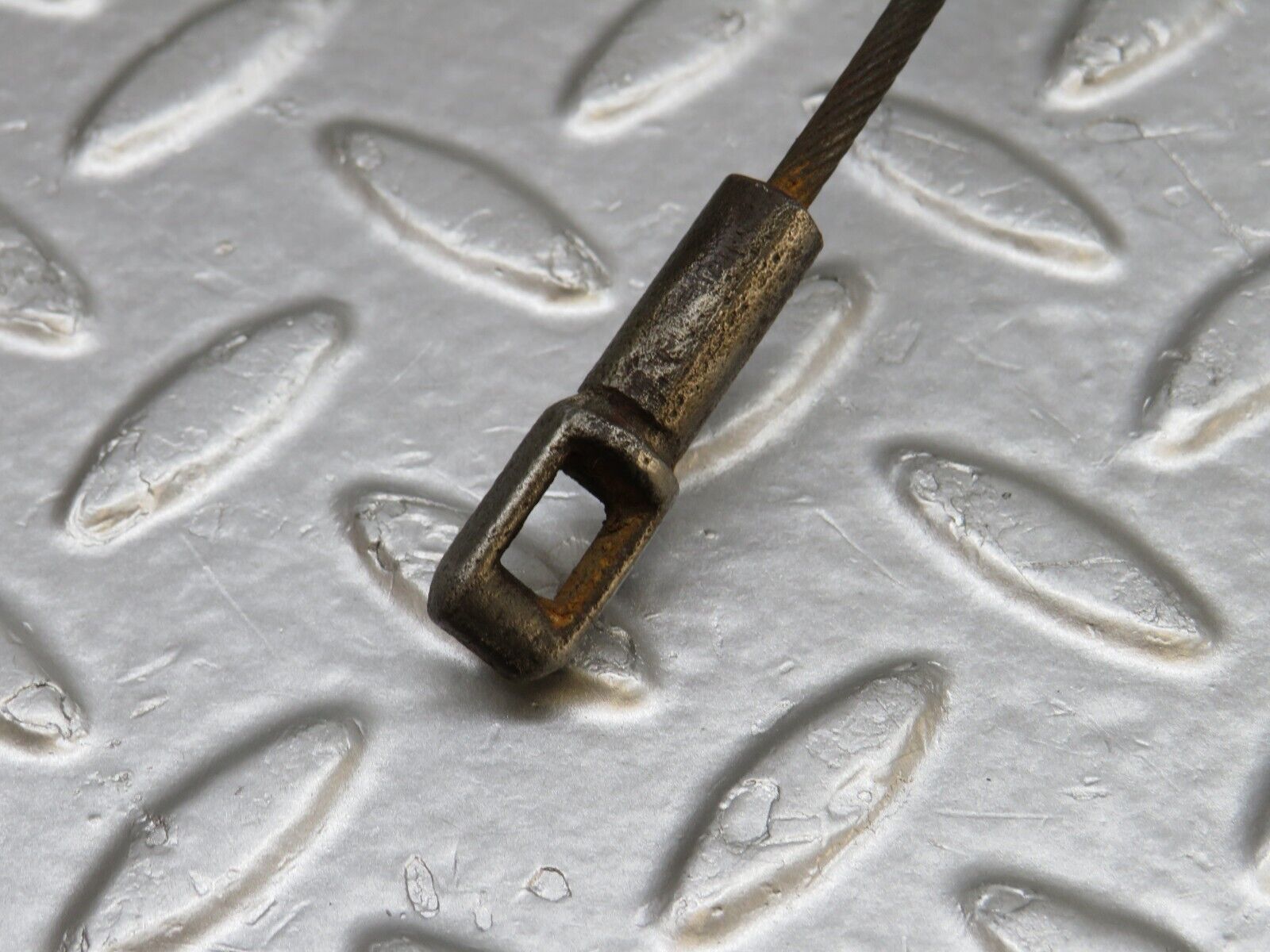 40455 Mercedes-Benz W110 230 Handbrake Cable Handbrake Pulley 1104200790