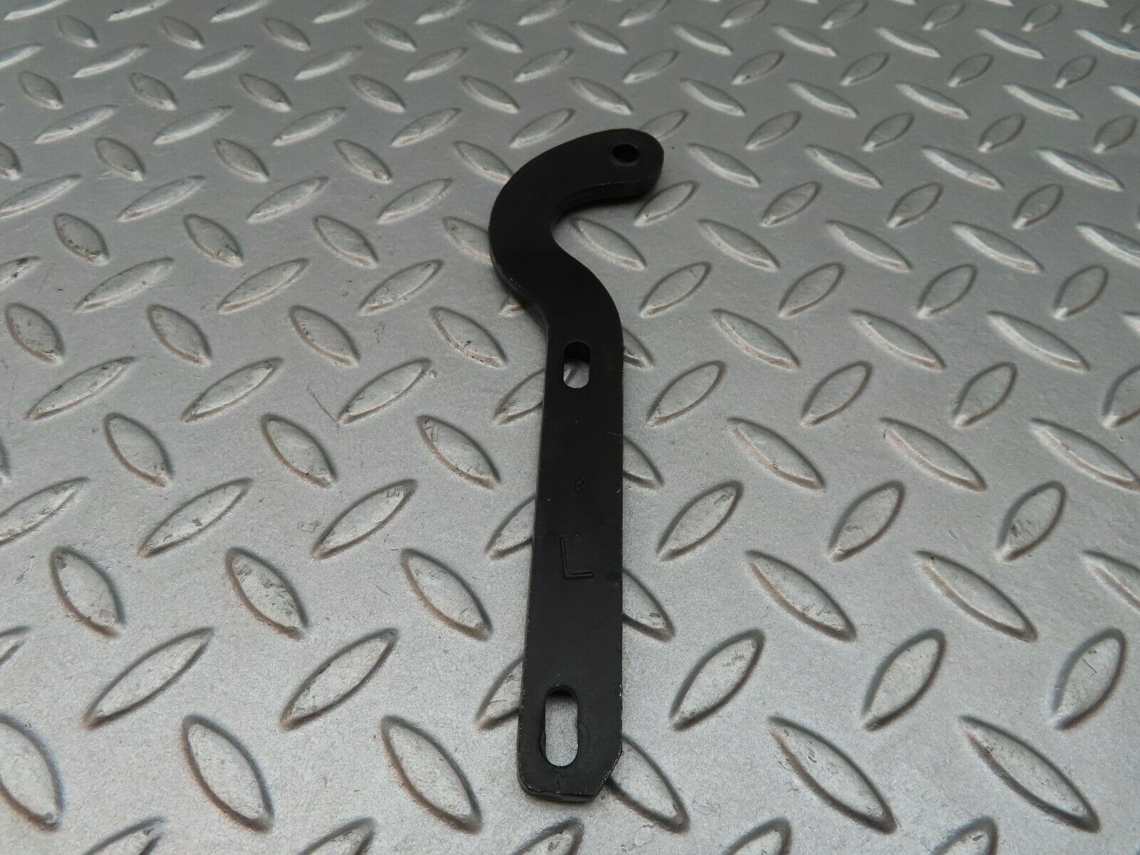 3624 Mercedes-Benz W115 220D Left Bonnet Hinge Support