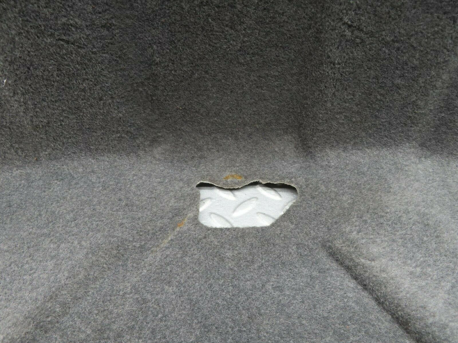 16317 Mercedes-Benz W124 260E Boot Lid Inner Cover