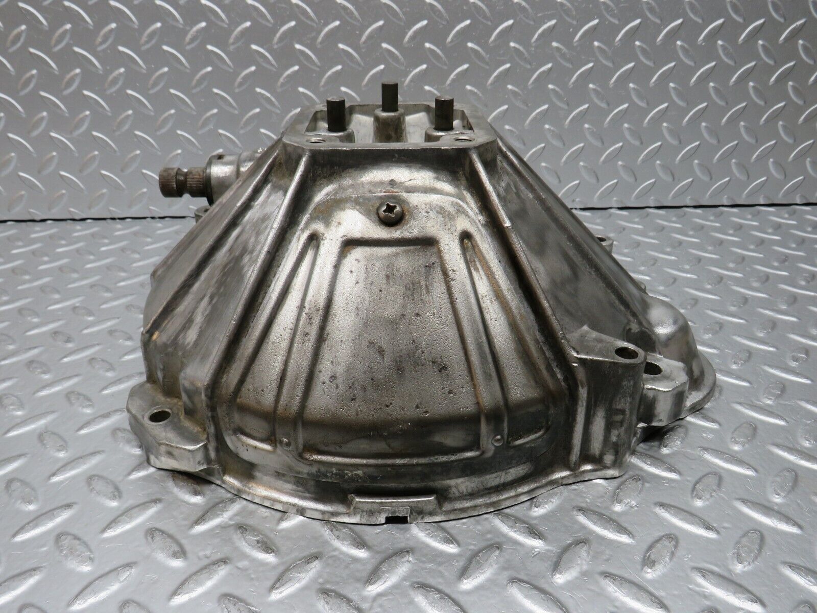 30101 Porsche 924 Clutch Bell Housing 477521111