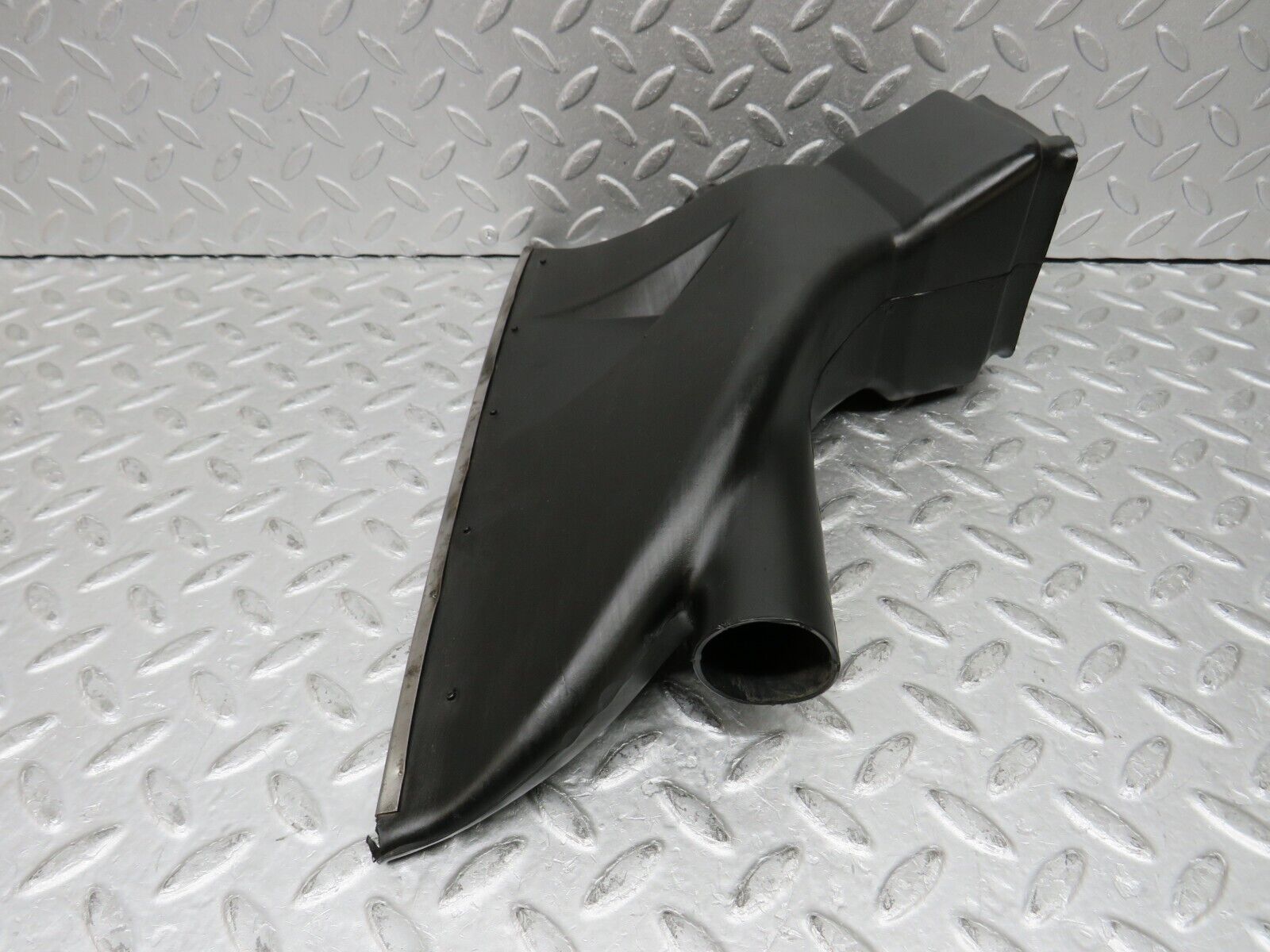 37429 Mercedes-Benz W109 300SEL Dashboard Air Vent Duct Right Side