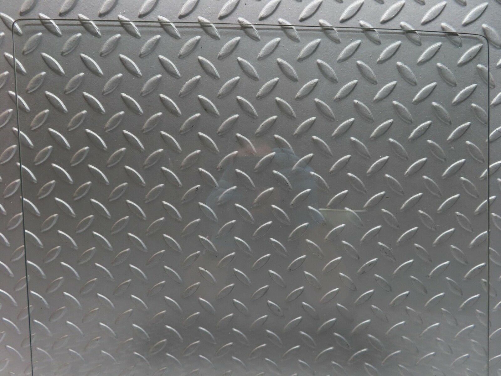 12658 Mercedes-Benz W111 220SE Front Left Door Window Glass