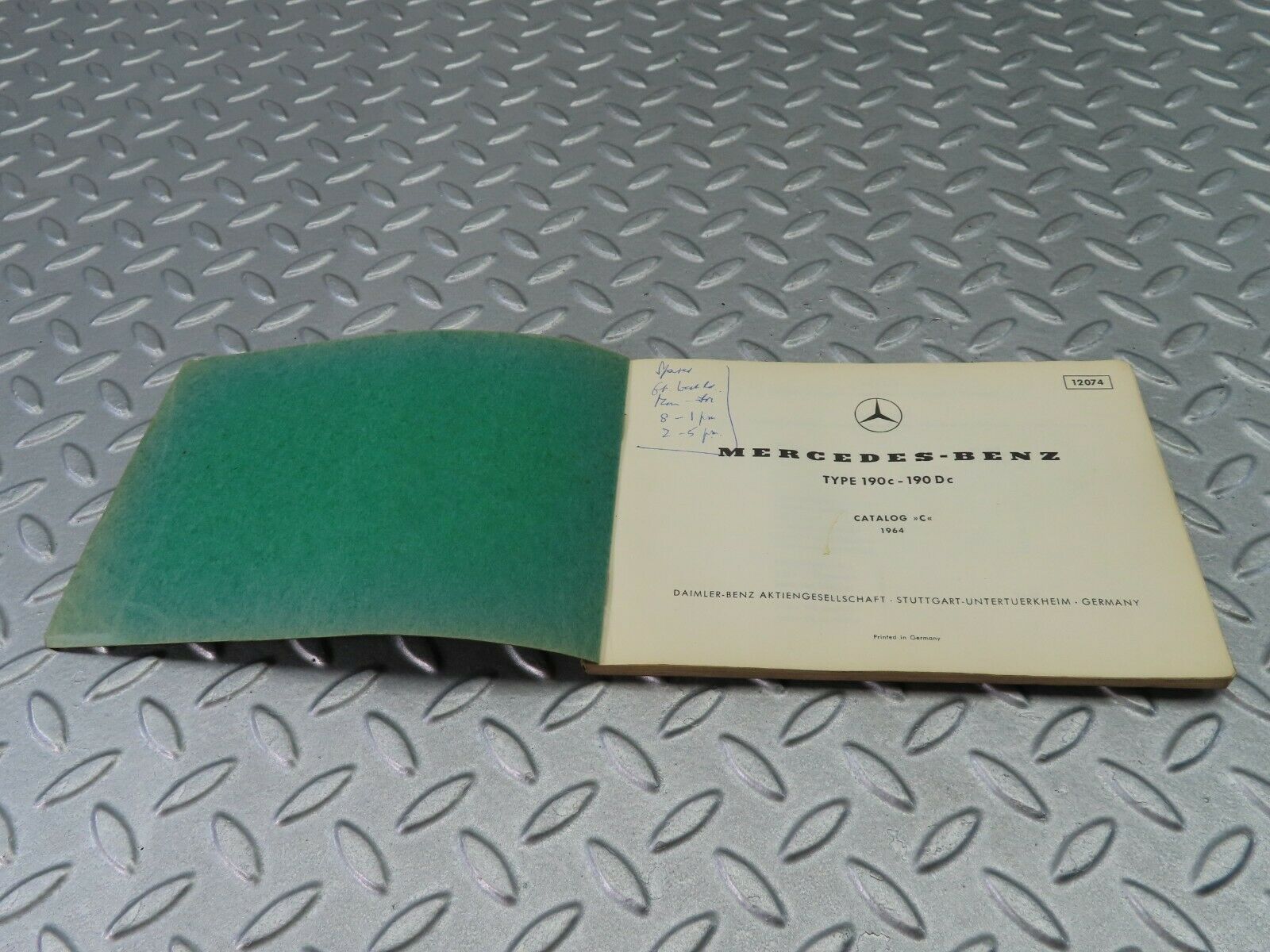 8005 Mercedes-Benz W110 190C 190D Catalog C 12074