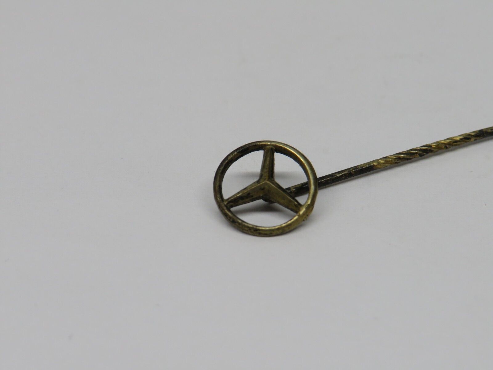 37499 Mercedes-Benz Vintage Lapel Pin Badge
