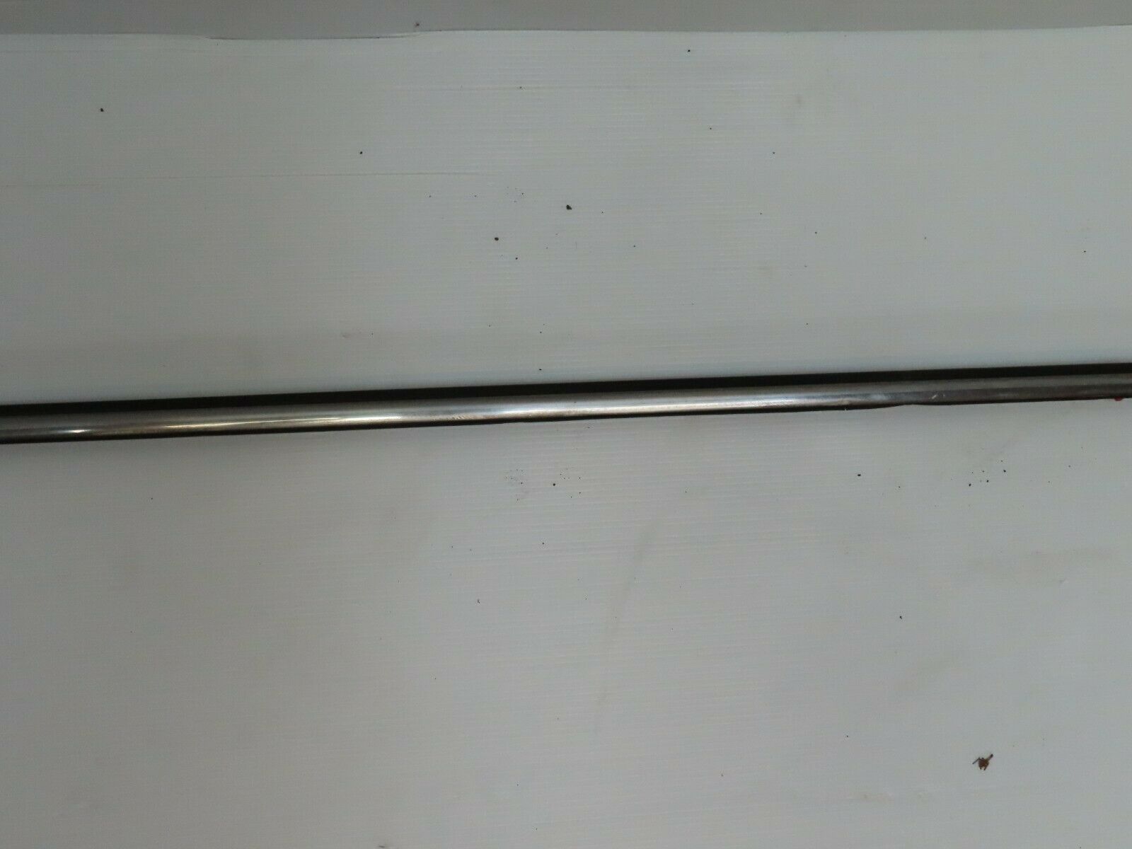 4827 Mercedes-Benz W114 280CE Coupe Centre Fender Wing Chrome Trim Rear Right