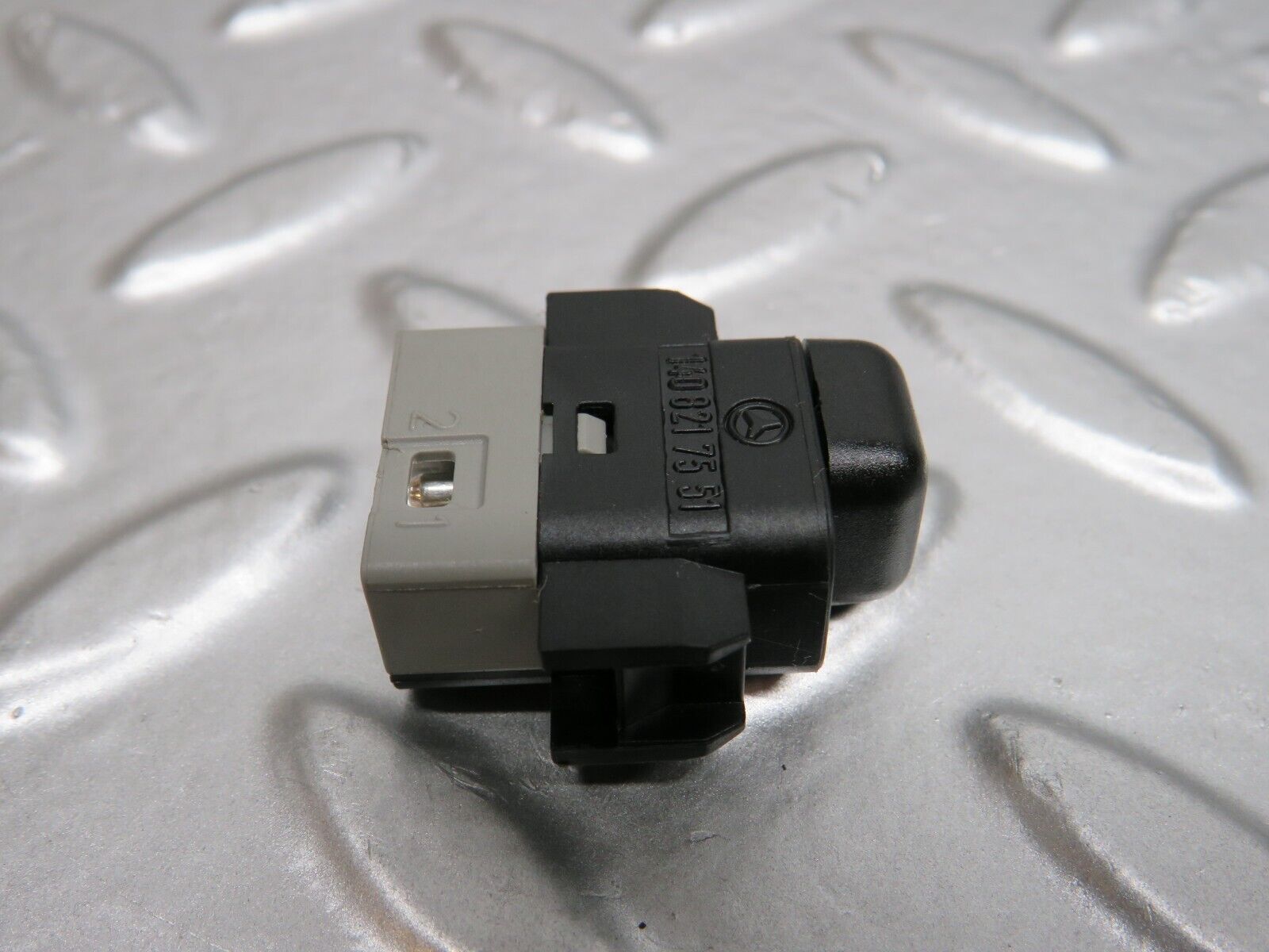 24694 Mercedes-Benz W140 S320 Child Lock Control Switch 1408217551