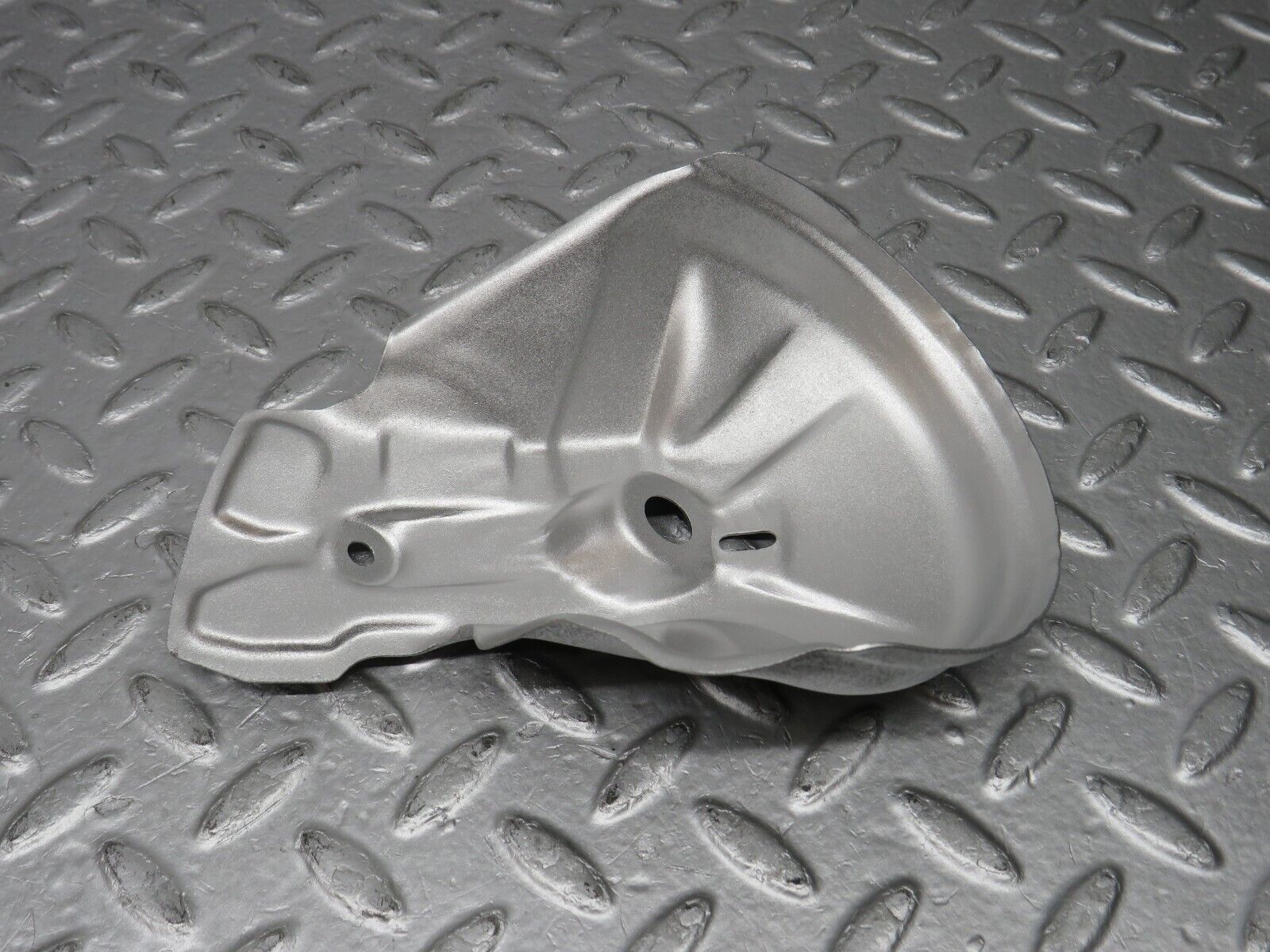 38132 Mercedes-Benz A124 320E Cabriolet Engine Mount Bracket Heat Shield Right Side