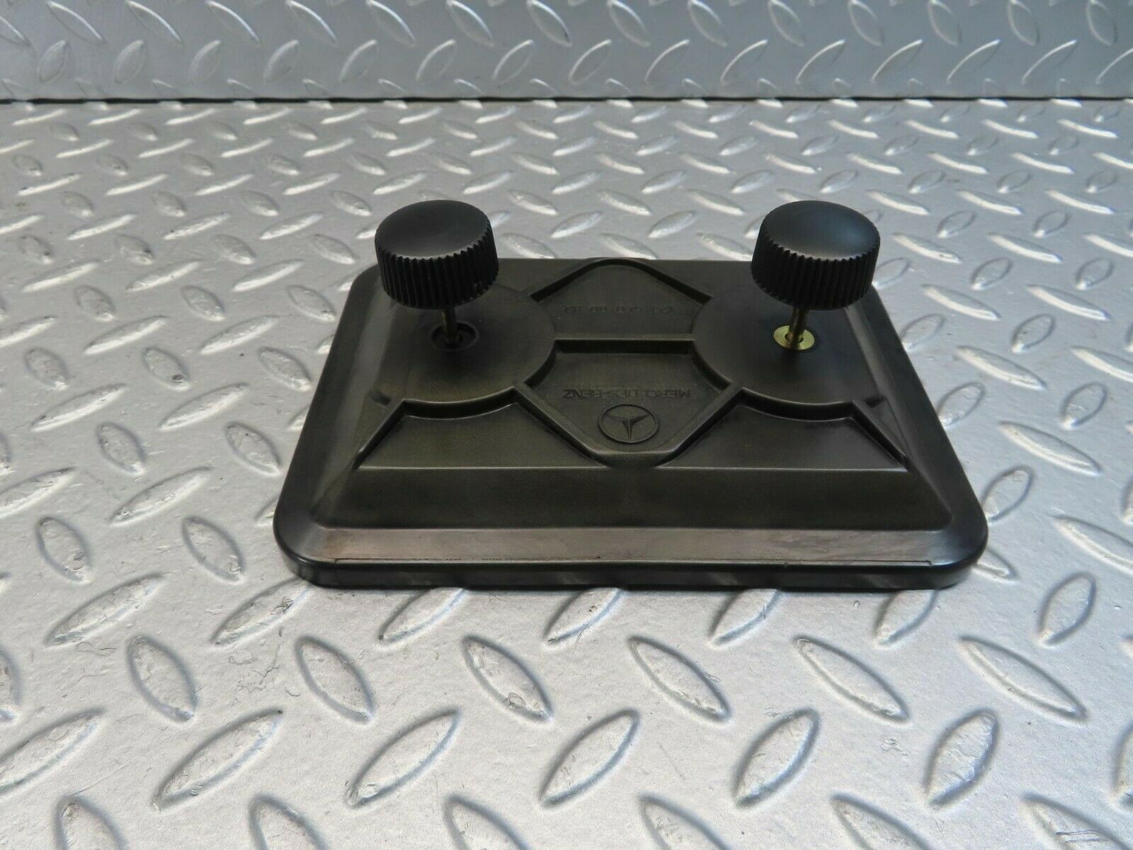 11423 Mercedes-Benz C123 230CE Coupe Fuse Box Cover 1235400082