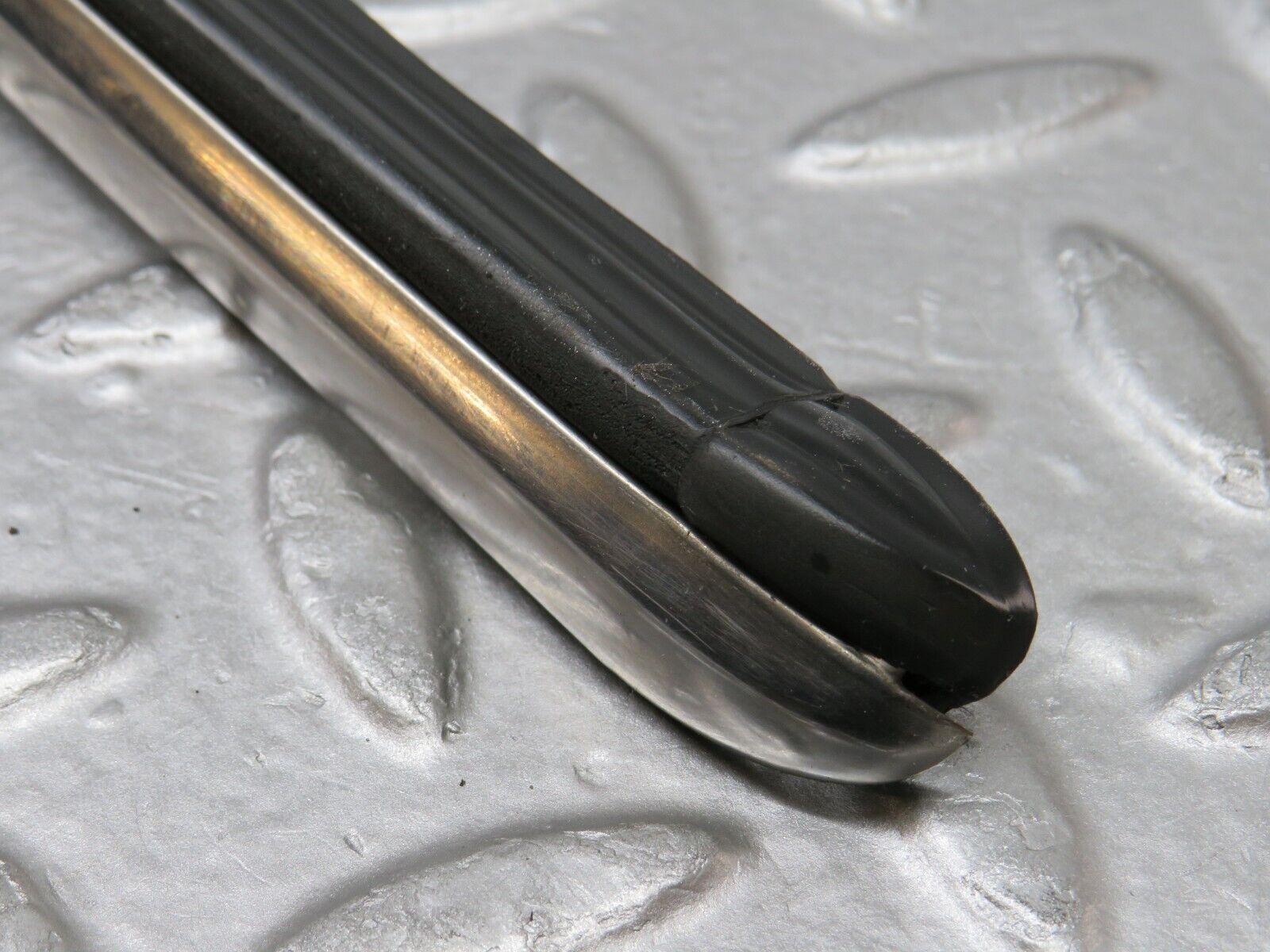 37440 Mercedes-Benz W109 300SEL Front Left Fender Wing Centre Moulding Trim