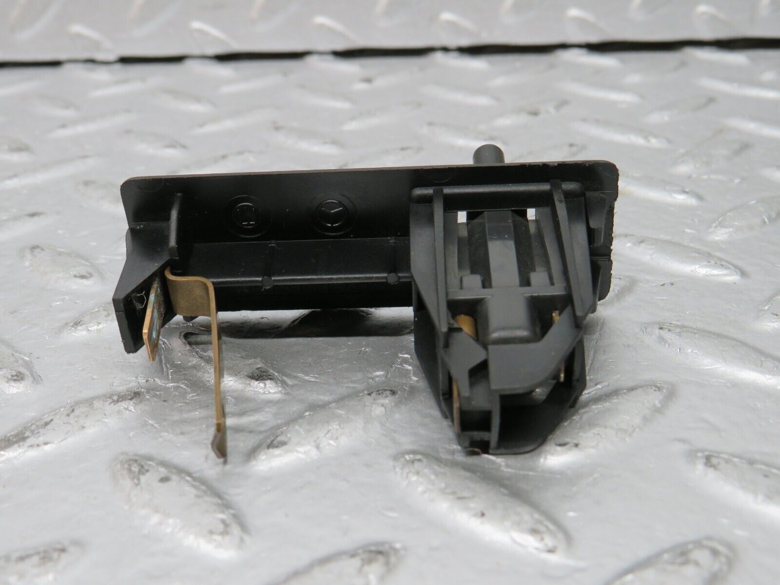 32156 Mercedes-Benz W123 230E Trunk Boot Light Switch 2018200211