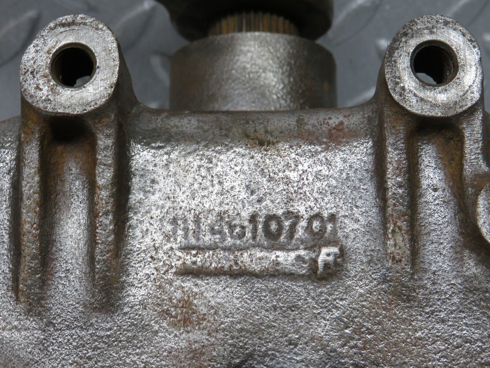 40391 Mercedes-Benz W110 230 Steering Box Steering Rack 1114610701