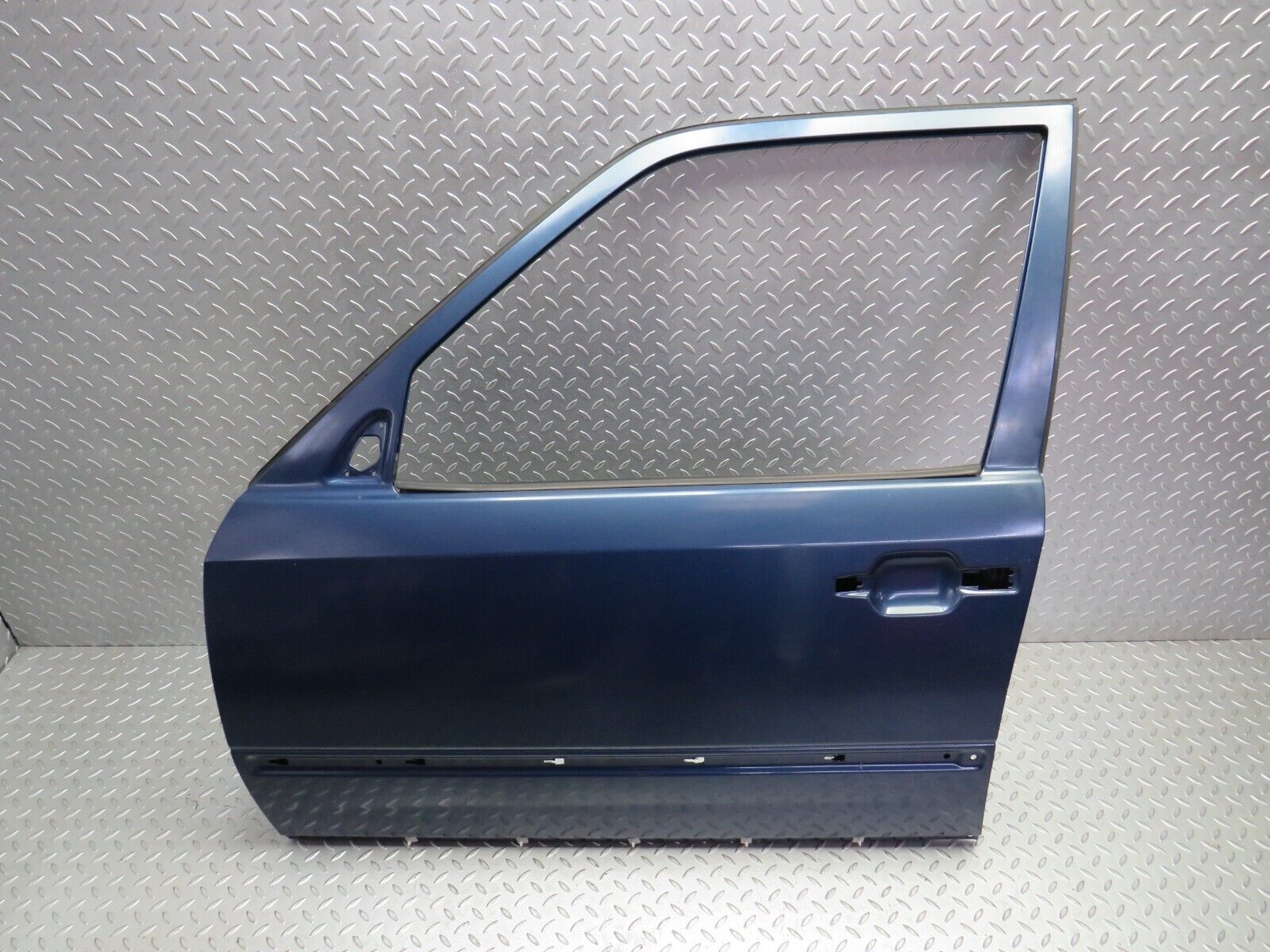 31416 Mercedes-Benz S124 220TE Wagon Front Left Door