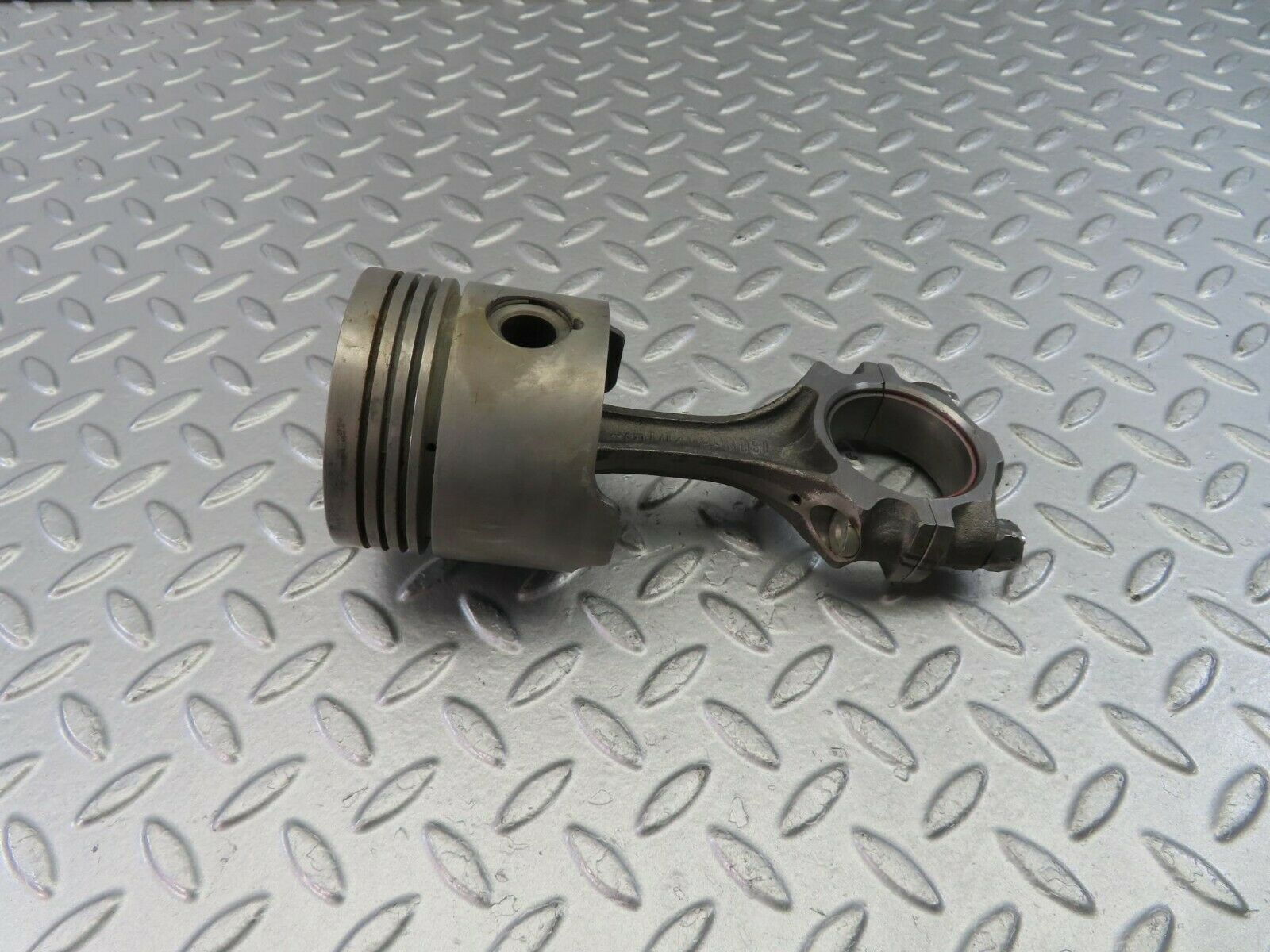 10164 Mercedes-Benz W108 Piston With Connecting Rod 86.49 mm 1300380201