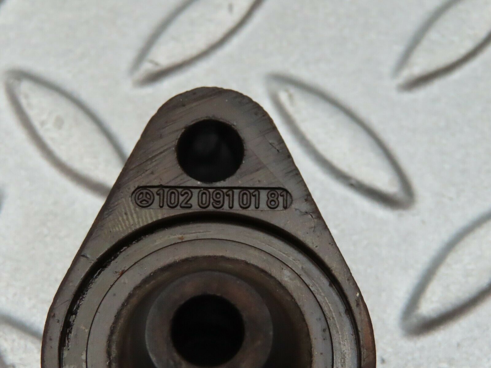 4005 Mercedes-Benz S123 200T Wagon Pierburg Pump Distance 1020910181