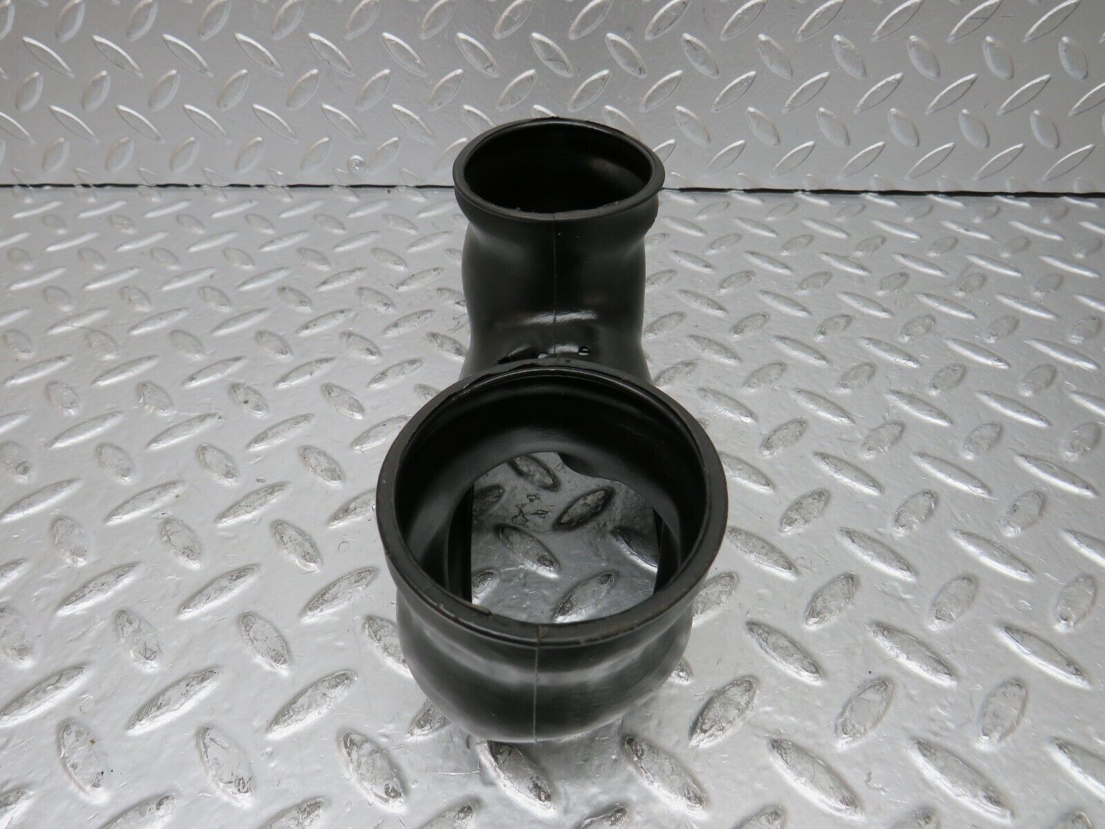 26988 Mercedes-Benz W123 240D Air Duct Rubber Hose 1238320988