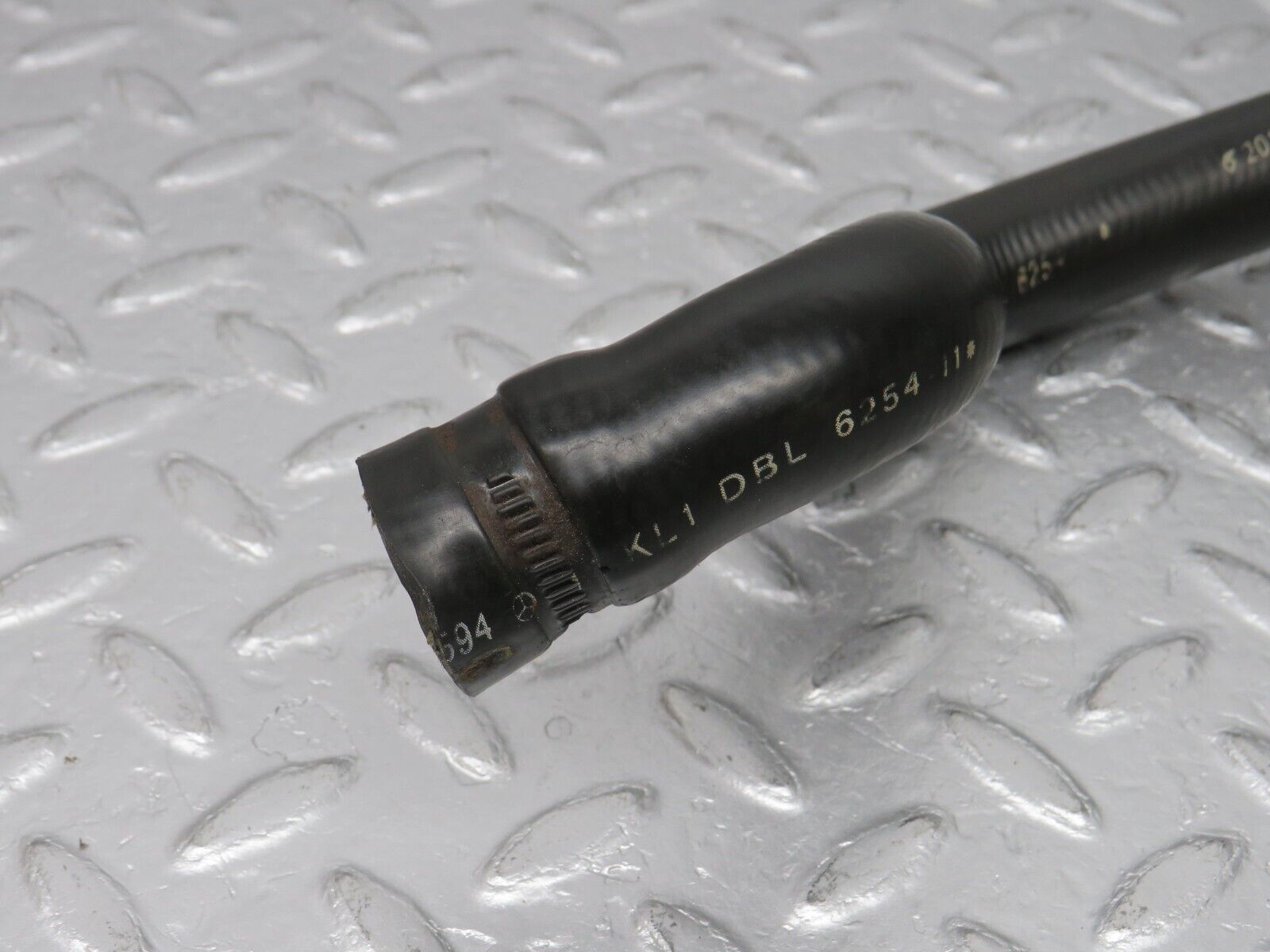 38889 Mercedes-Benz W201 190E 2.6L Heater Radiator Hose 2018320594 2018322894