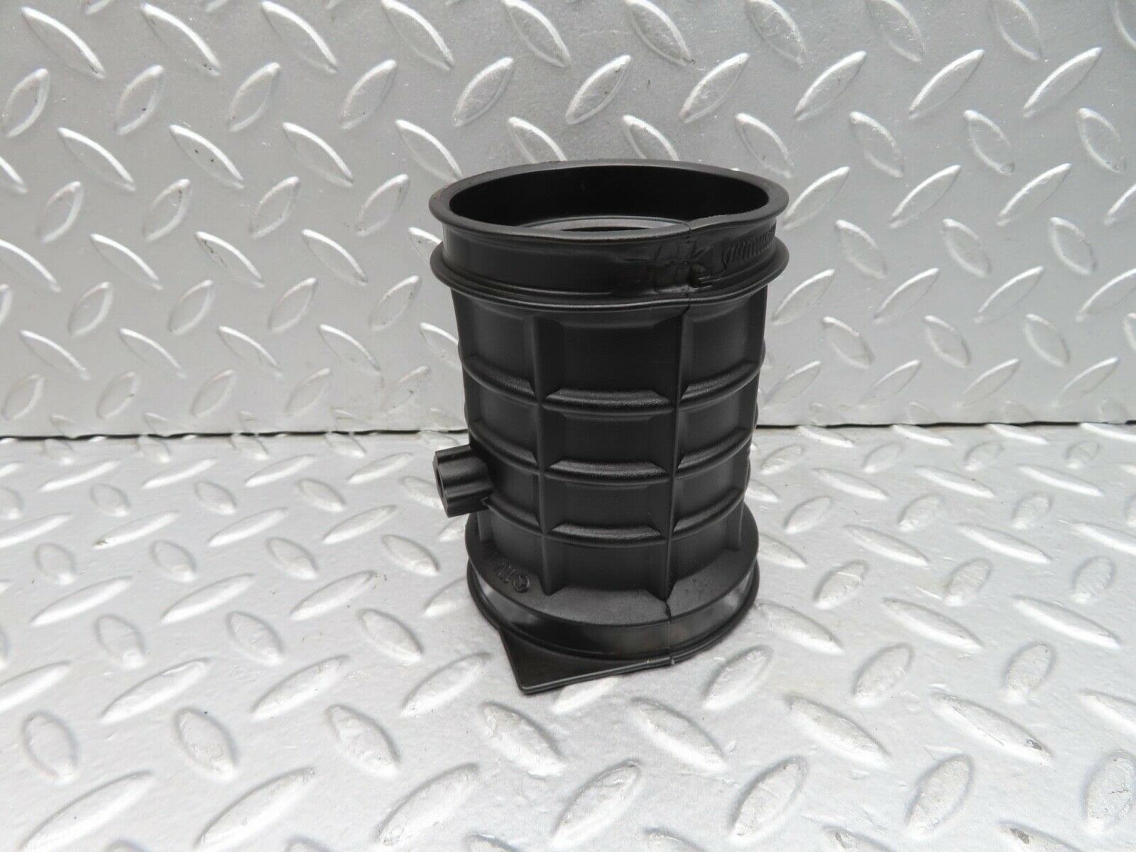 14958 Mercedes-Benz W140 S320 Air Intake Pipe 1041410990