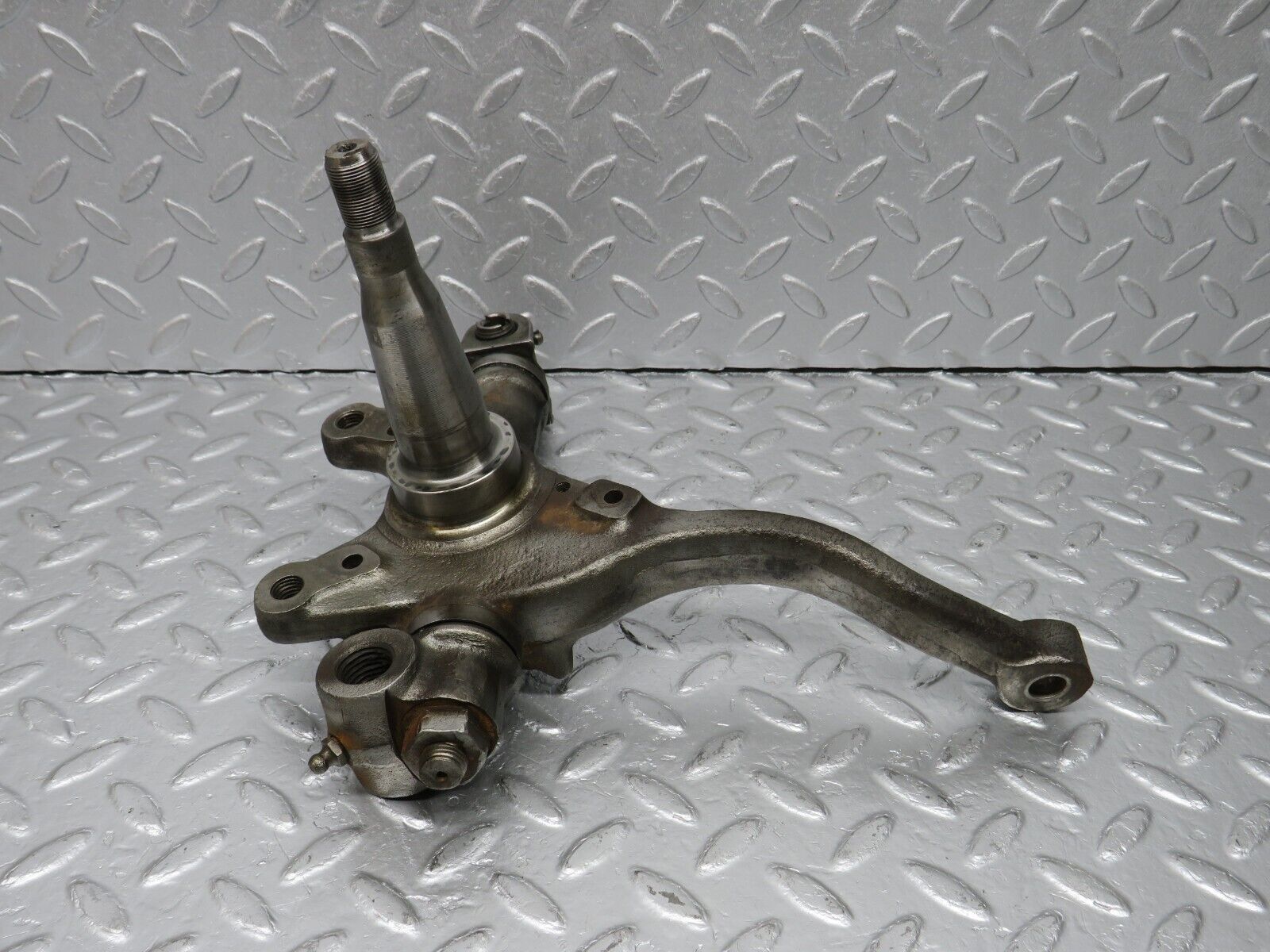 40395 Mercedes-Benz W110 230 Front Left Steering Knuckle