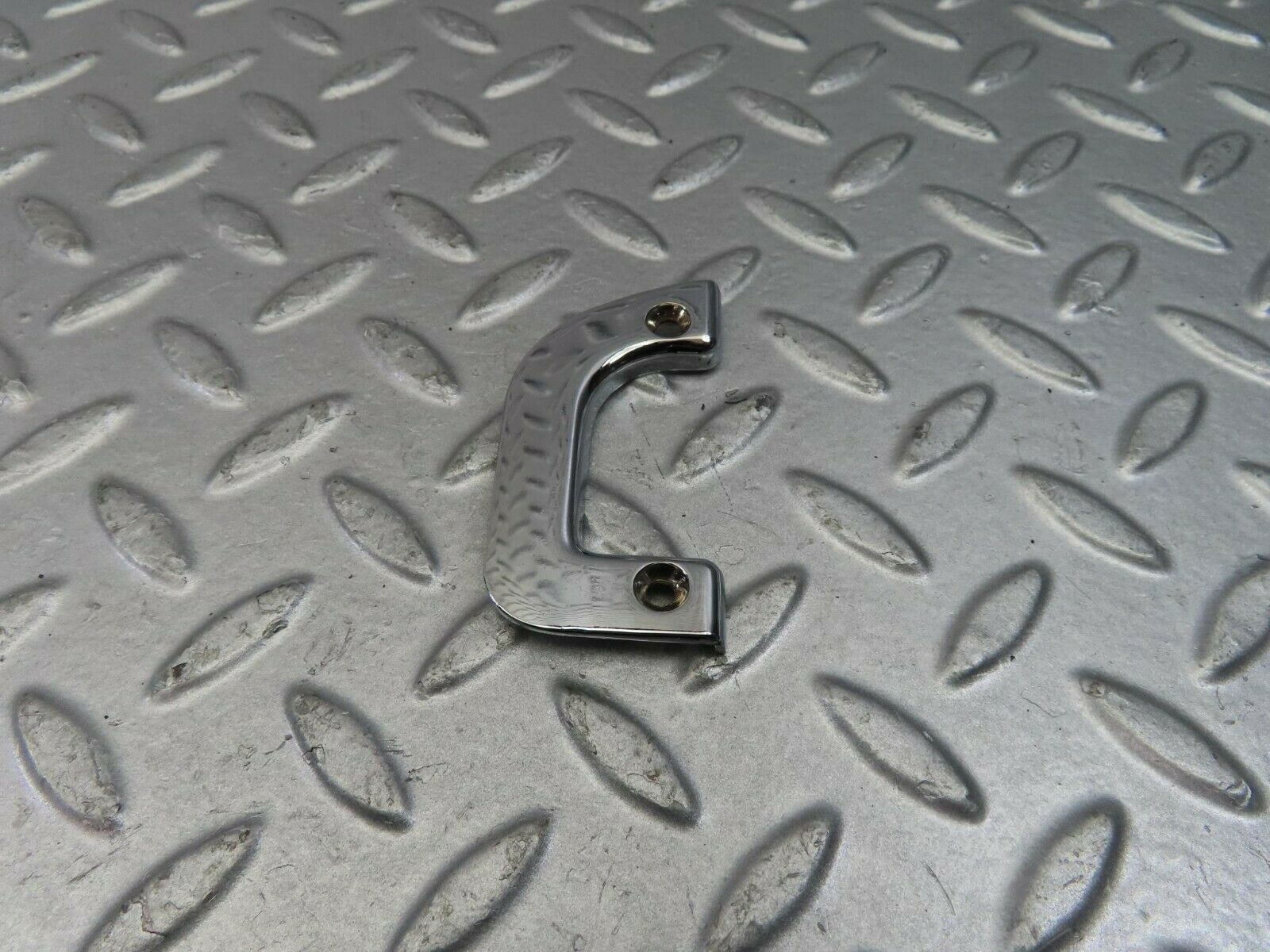 9057 Mercedes-Benz W115 Right Interior Chrome Door Latch Trim