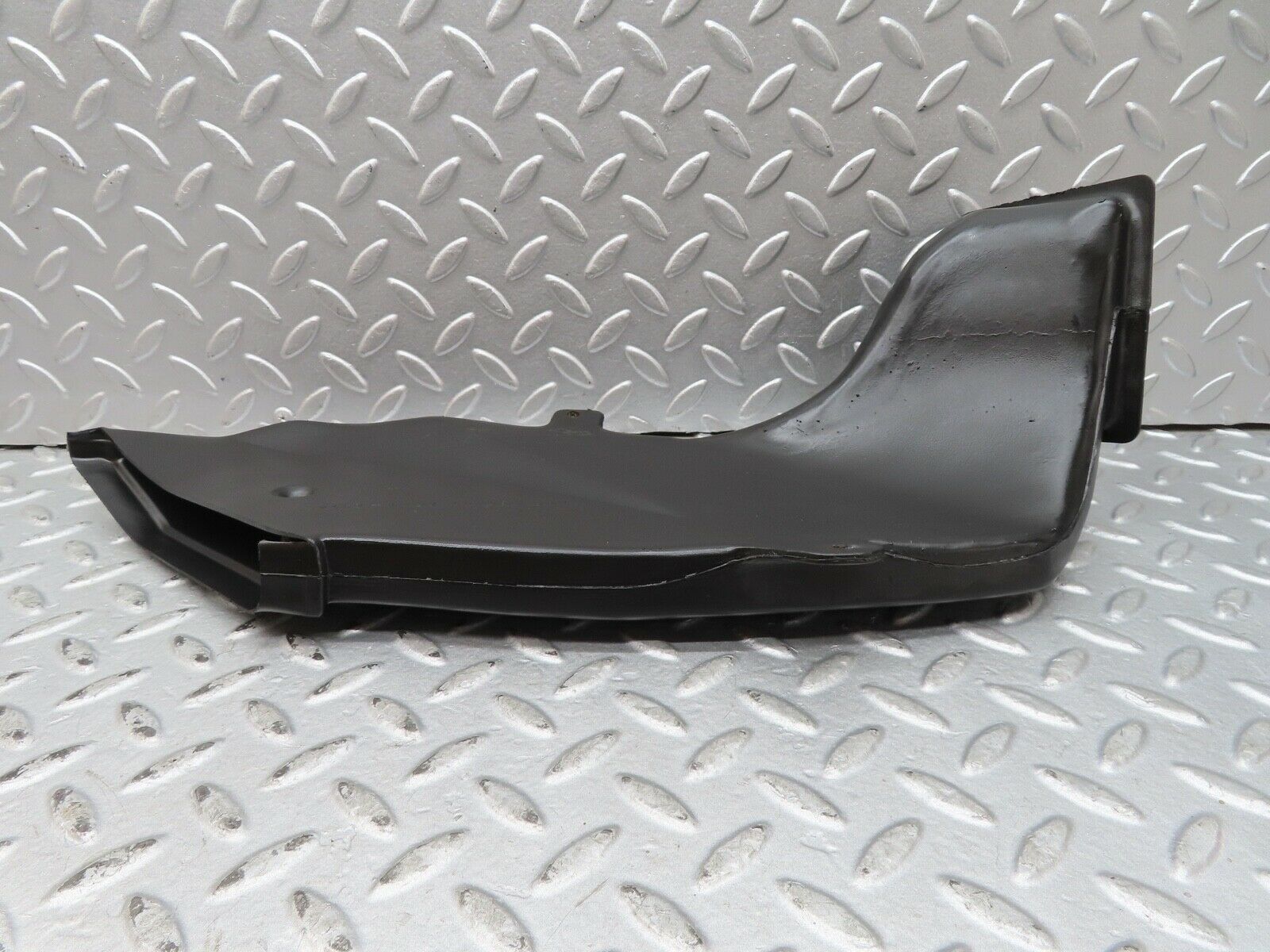 17587 Mercedes-Benz W116 450SEL Ventilation Air Duct Left Side 1168310146