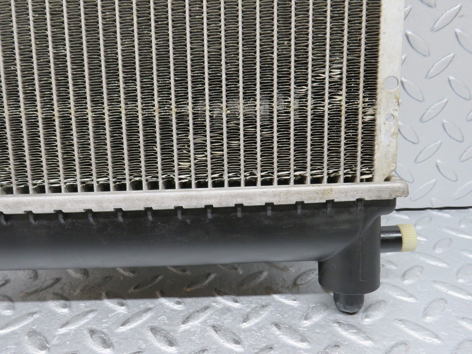 36658 Mercedes-Benz W201 190E 2.0L Coolant Radiator Nissens 62550